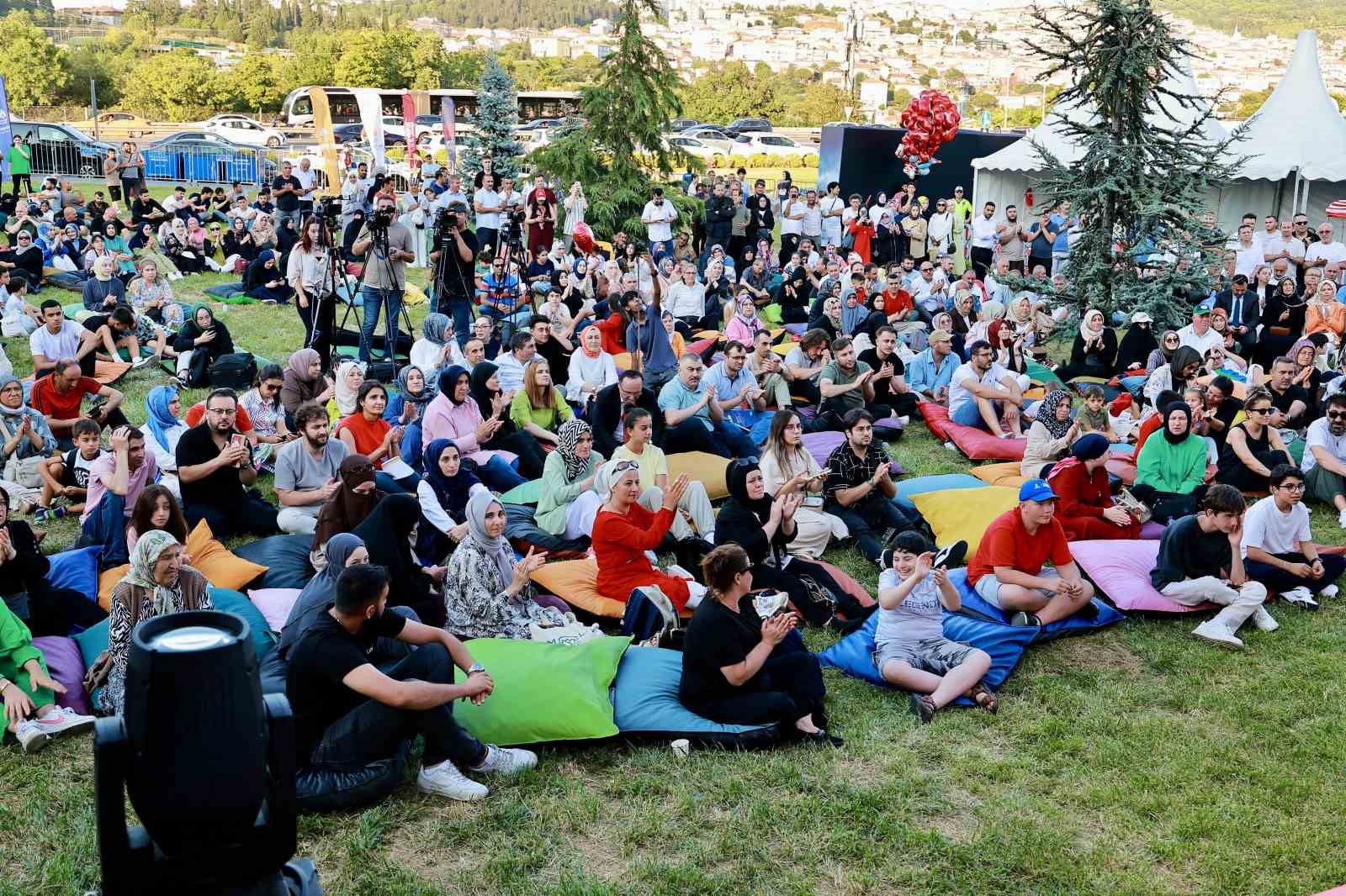 15 Temmuz Demokrasi ve Milli Birlik G&uuml;n&uuml;&rsquo;nde şiir yarışması &ouml;d&uuml;l t&ouml;reni d&uuml;zenlendi
