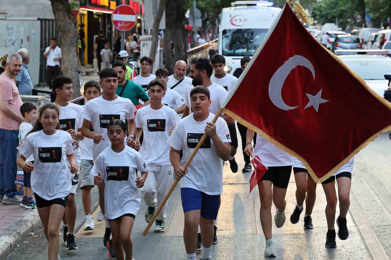 Manisa’da ‘15 Temmuz Sancak Koşusu’ yapıldı