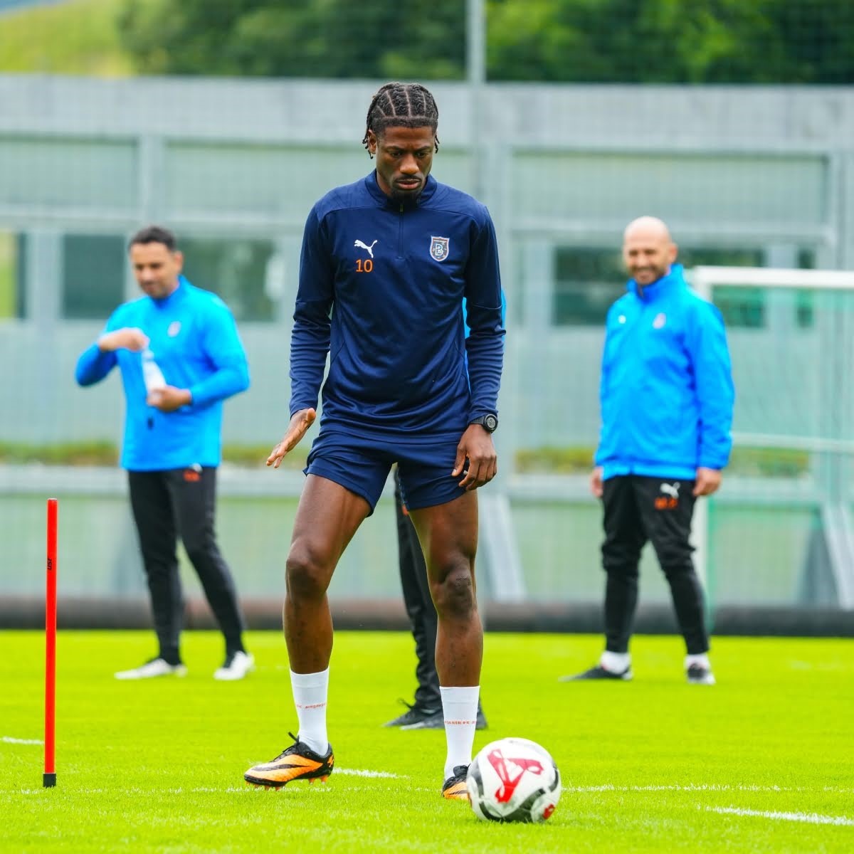 Başakşehir, hazırlıklarını çift idmanla sürdürdü