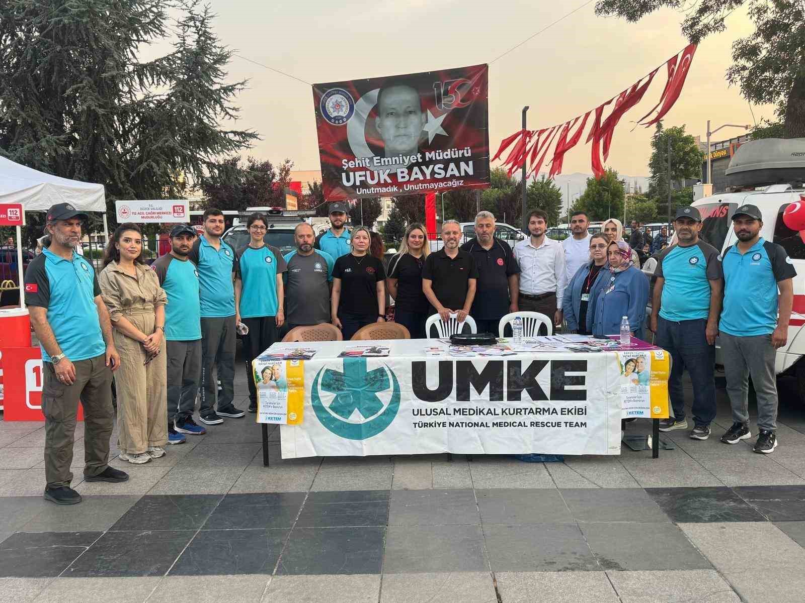 UMKE ve Acil Sağlık ekipleri 15 Temmuz n&ouml;betinde
