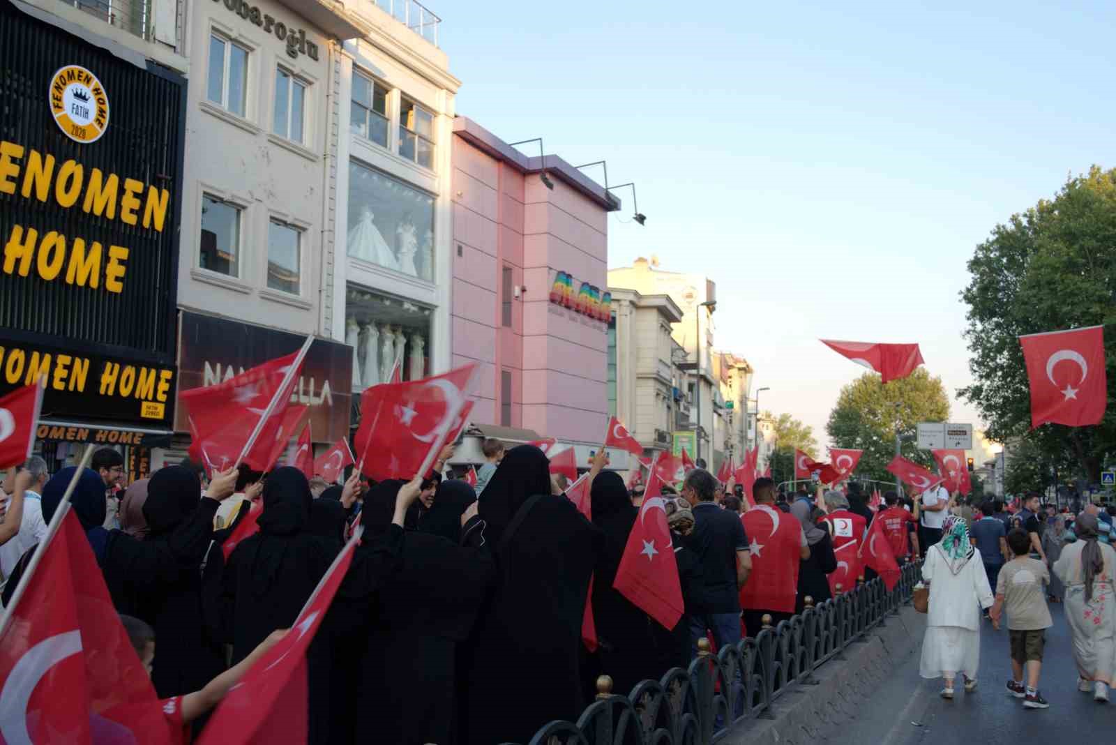 Fatih’te 15 Temmuz Demokrasi ve Milli Birlik Günü’nde "Zaferin Adı Türkiye" etkinliği