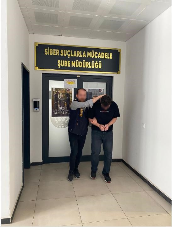 Kocaeli’de 115 yıl hapis cezasıyla aranan dolandırıcı yakalandı