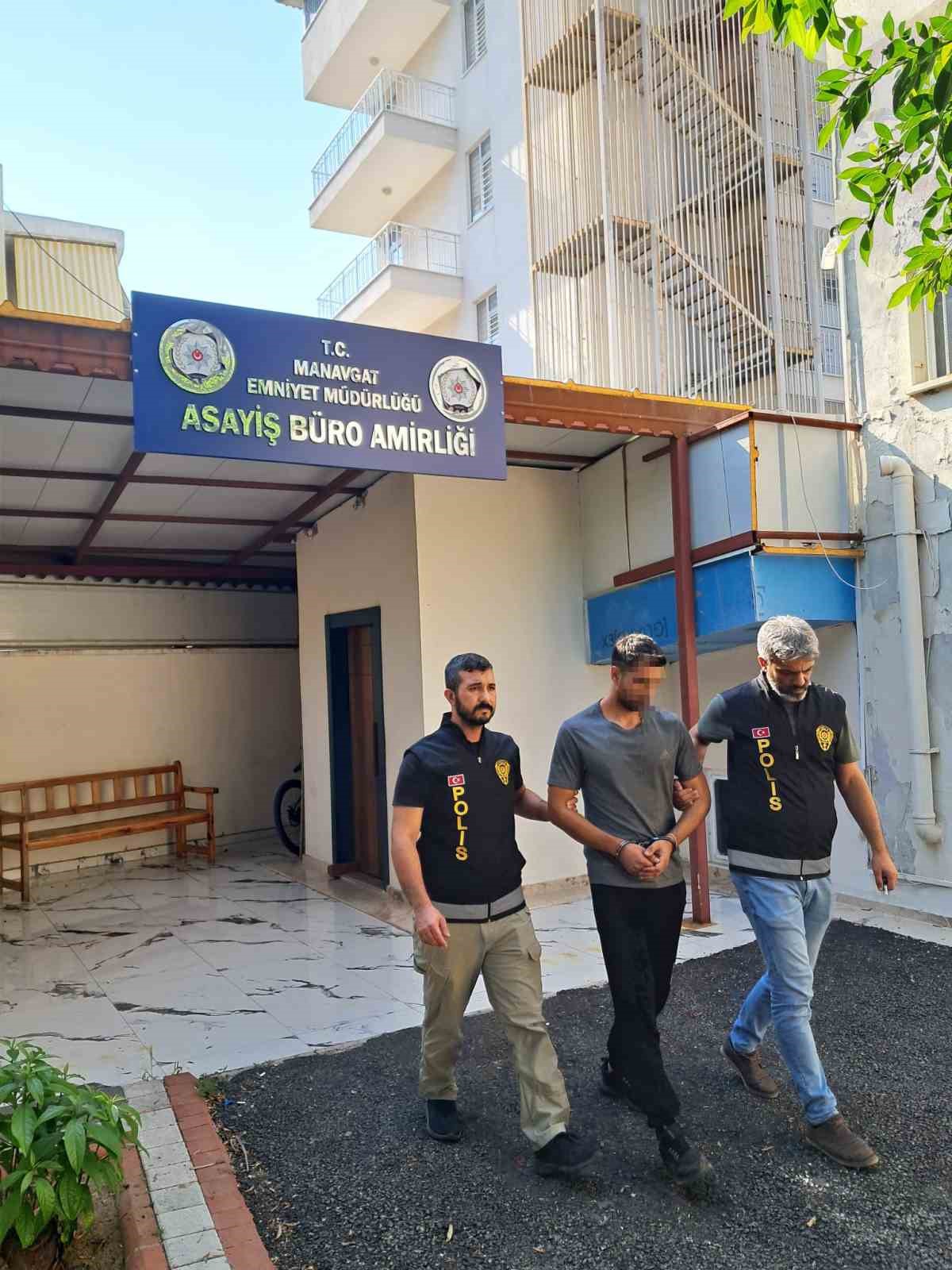 Manavgat’ta 12 yıl hapis cezası ile aranan şahıs yakalandı