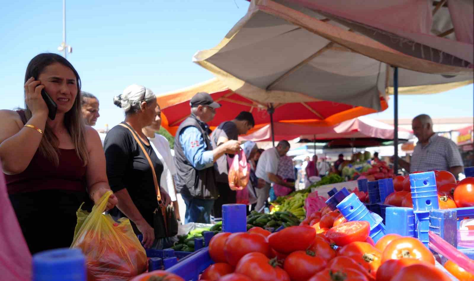 Hizmet üretim endeksi yıllık yüzde 3,9 arttı