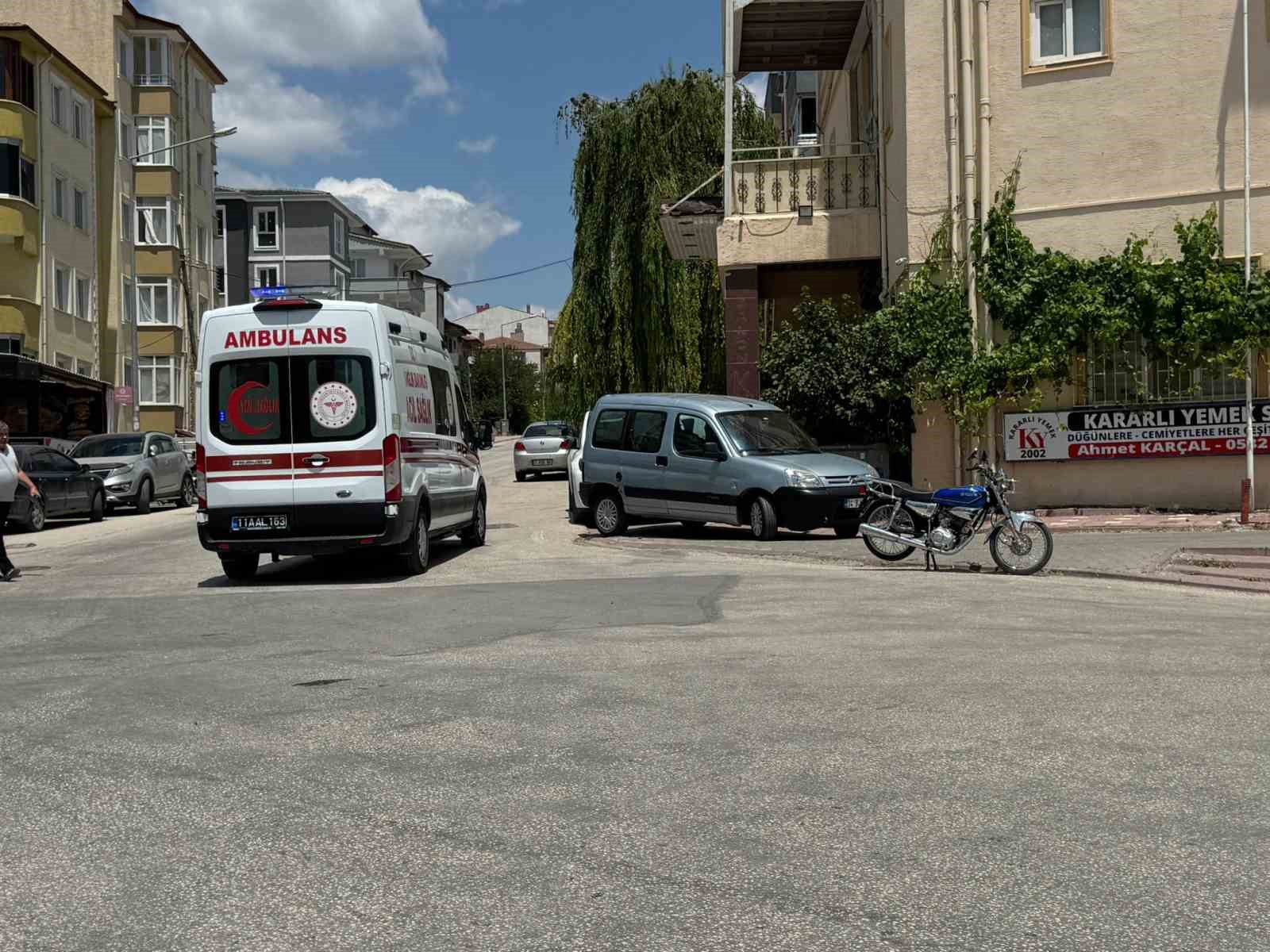 Bilecik’te kontrolden çıkan motosiklet devrildi, sürücüsü yaralandı