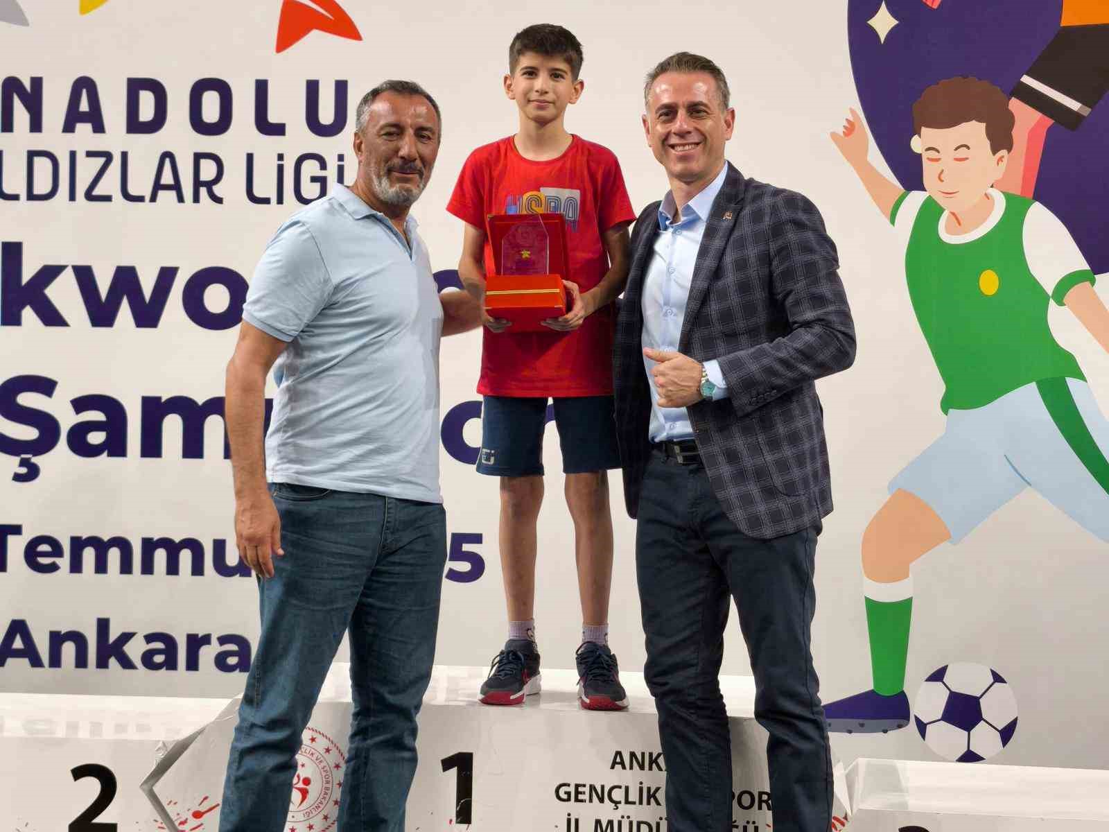 Taekwondo&rsquo;da Elazığ sporcuları T&uuml;rkiye 3&rsquo;&uuml;nc&uuml;s&uuml; oldu
