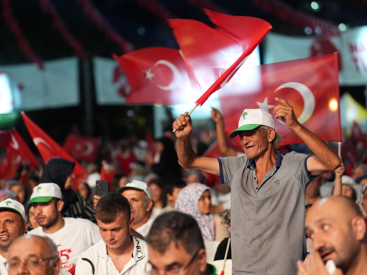 15 Temmuz ruhu yeniden canlandı