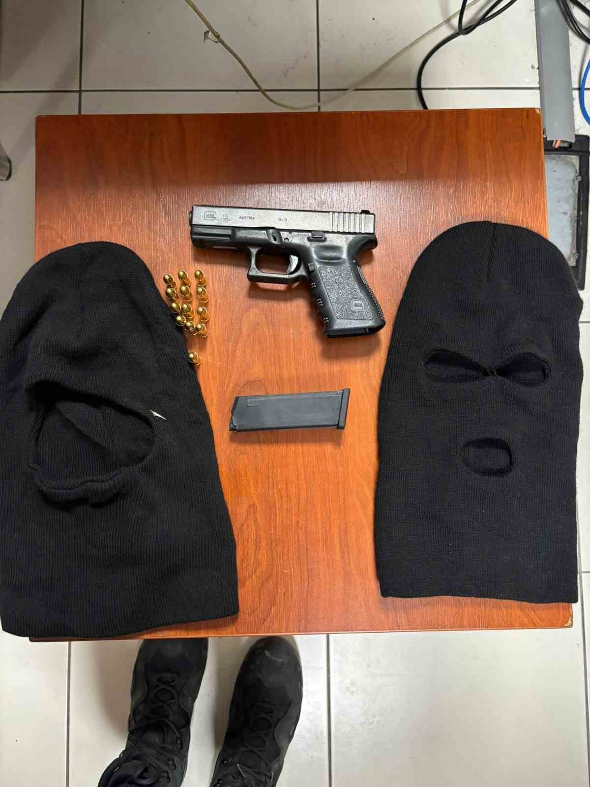 İstanbul ve Tekirdağ&rsquo;da esnaftan milyonlarca lira hara&ccedil; isteyen su&ccedil; &ouml;rg&uuml;t&uuml;ne operasyon: 29 g&ouml;zaltı
