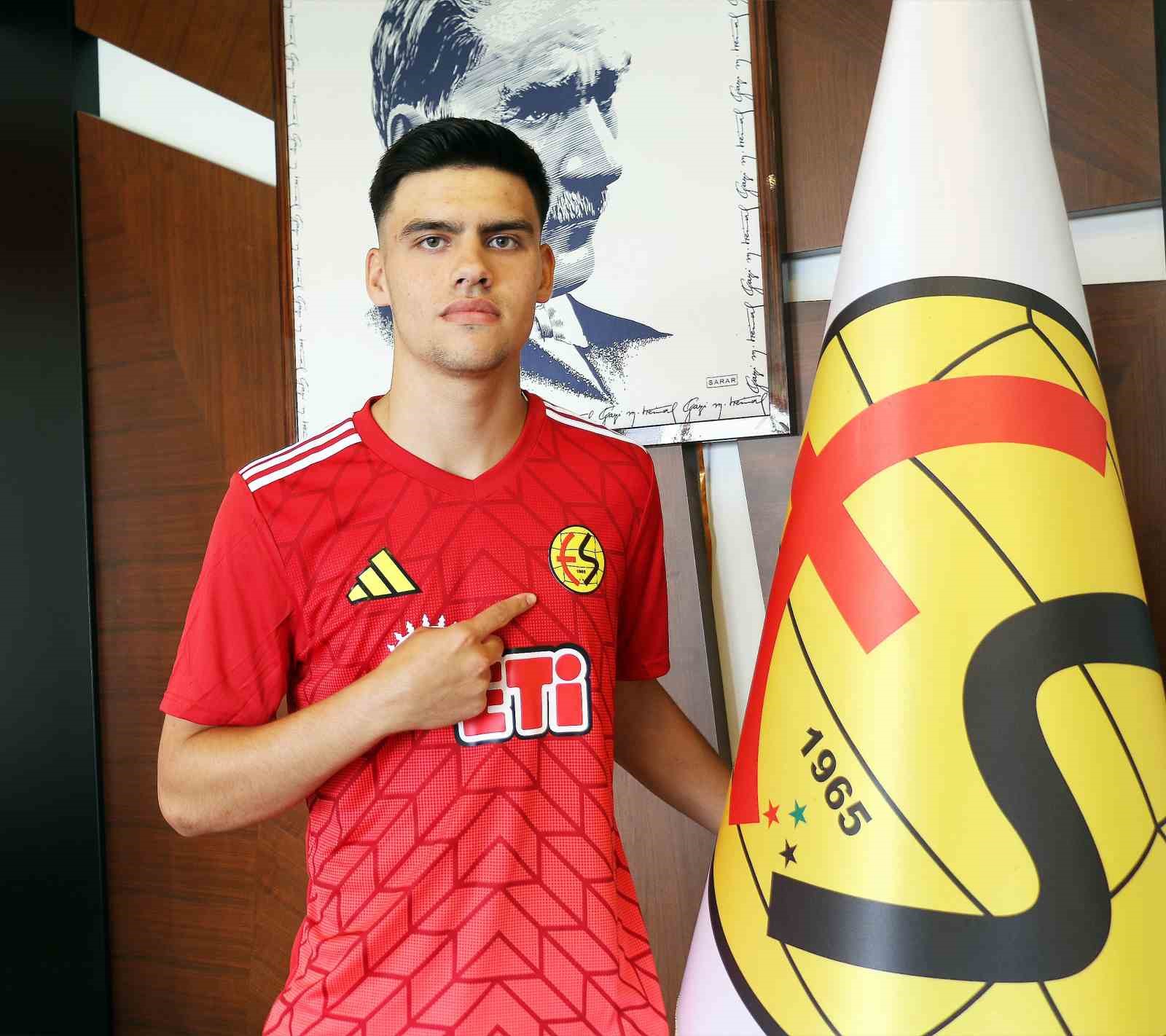 Eskişehirspor kalecisi ile tekrardan anlaşma sağladı