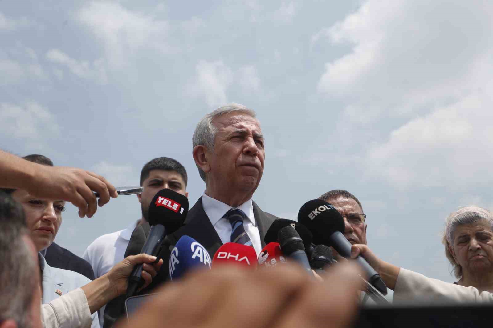 Mansur Yavaş, Başkan B&ouml;cek&rsquo;i ziyaret etti
