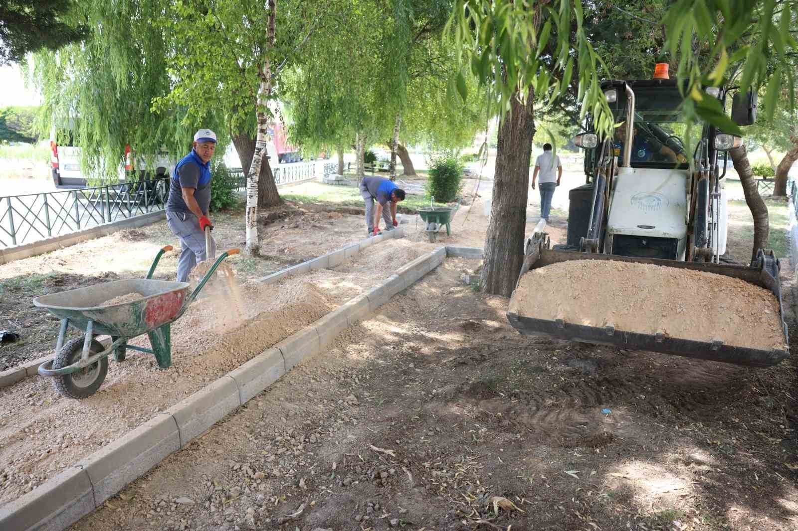 71 Evler Mahallesi&rsquo;ndeki Şehit Ersin Ilıtan Parkı yenileniyor
