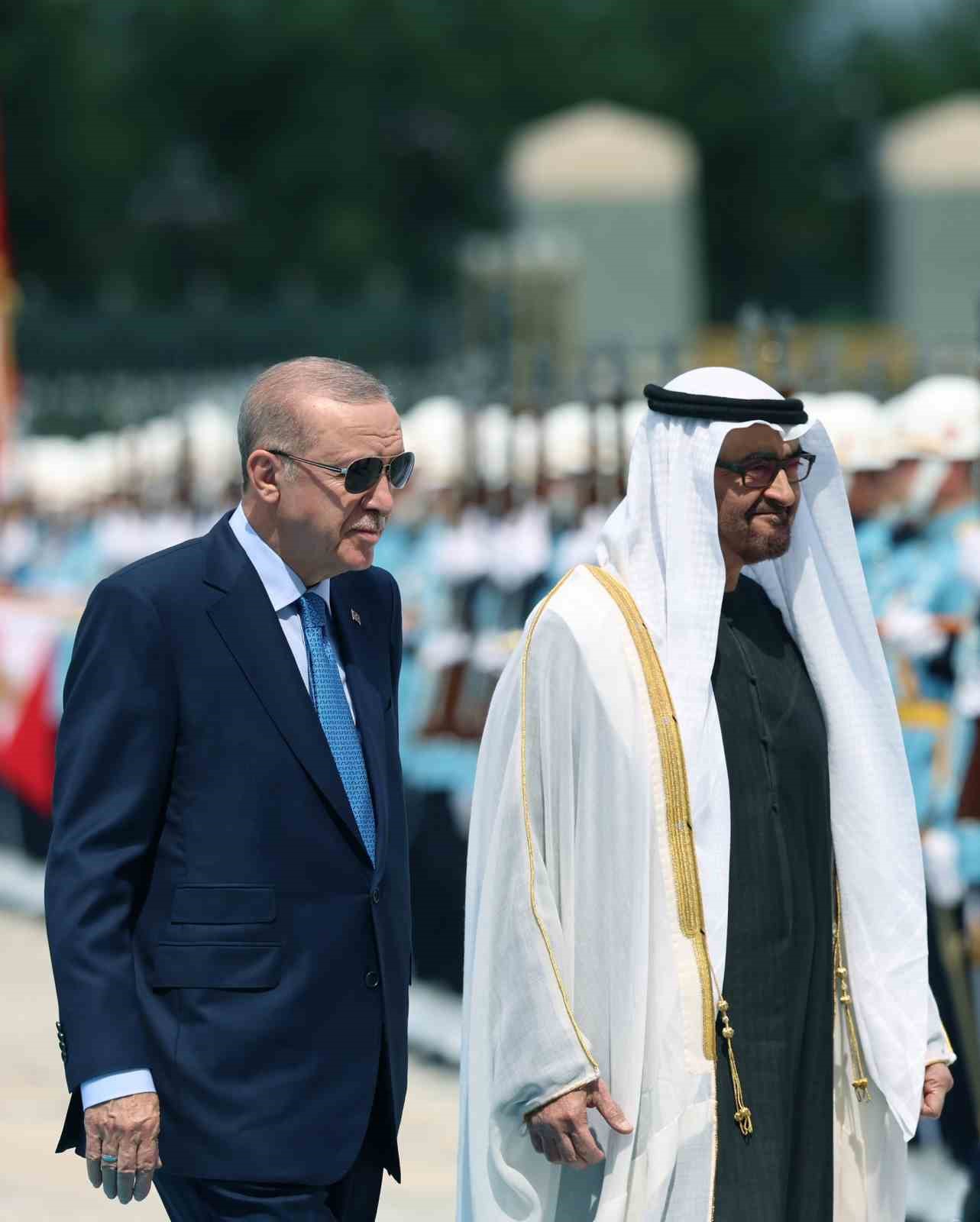 Cumhurbaşkanı Erdoğan, BAE Devlet Başkanı Al Nahyan&rsquo;ı t&ouml;renle karşıladı
