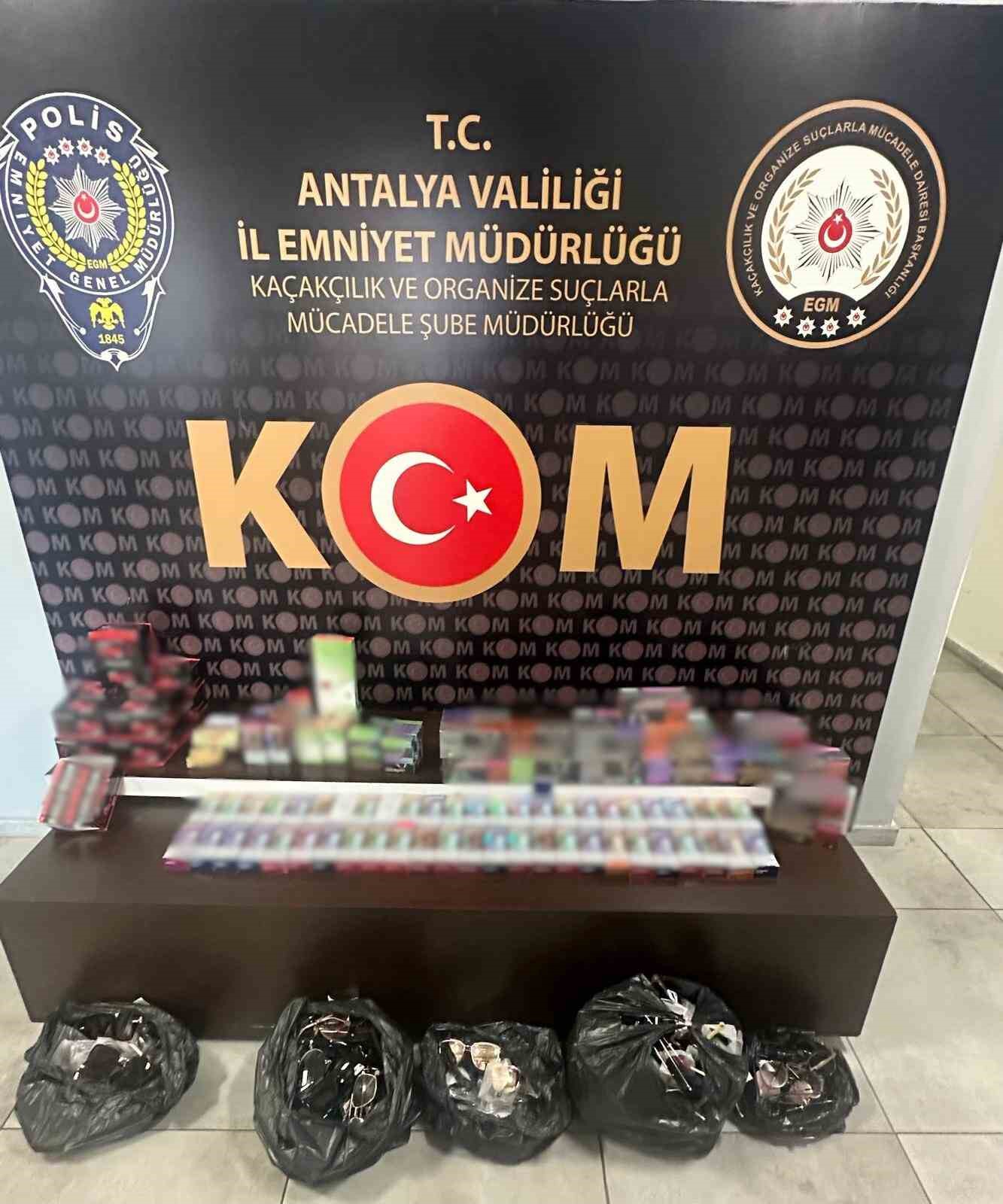 Antalya&rsquo;da 1 haftada ka&ccedil;ak&ccedil;ılık operasyonlarında 12 ş&uuml;pheliye adli işlem
