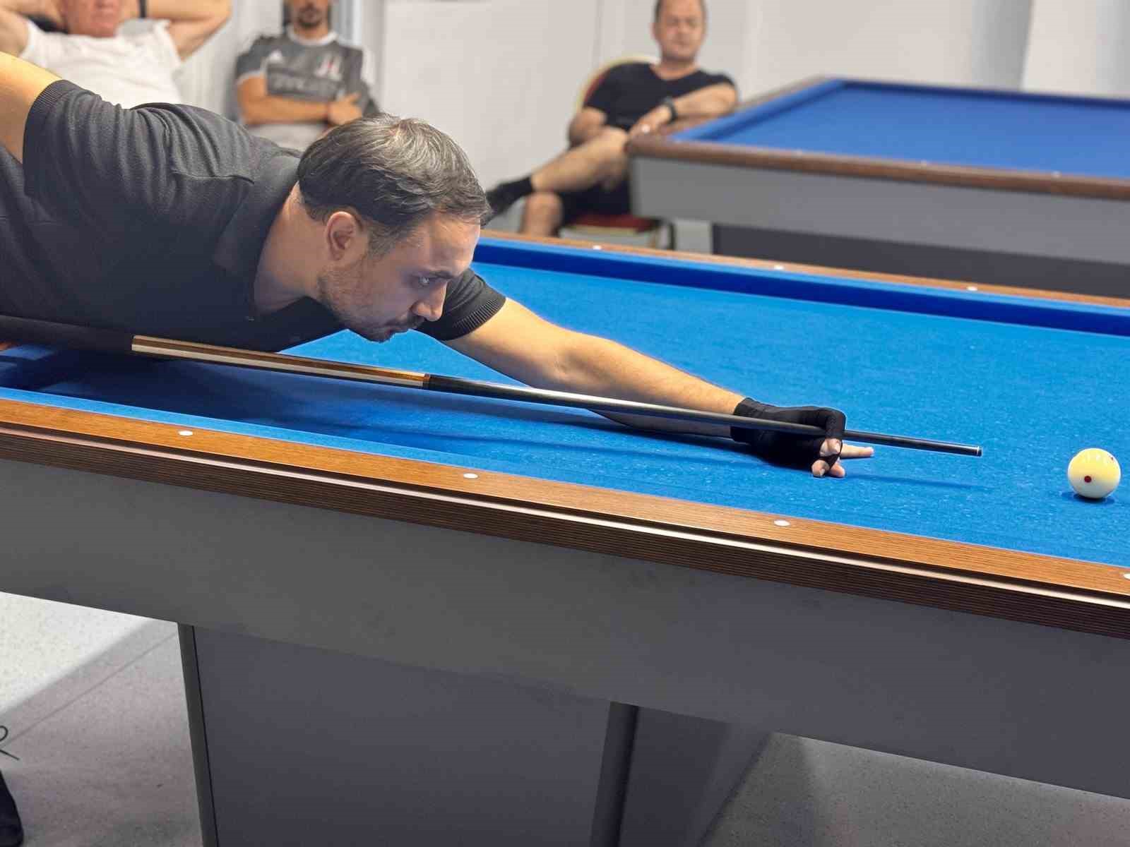 Yunusemre Belediyespor bilardoda yine zirvede