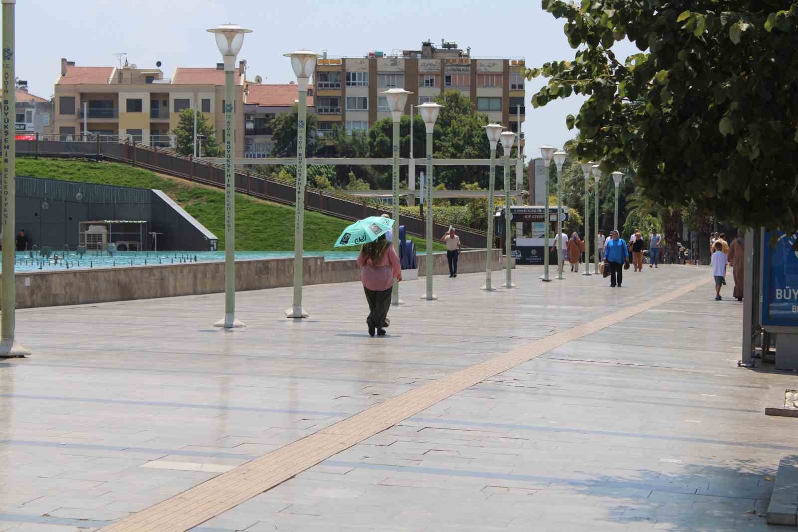 Sıcaklar arttı, sokaklar boş kaldı