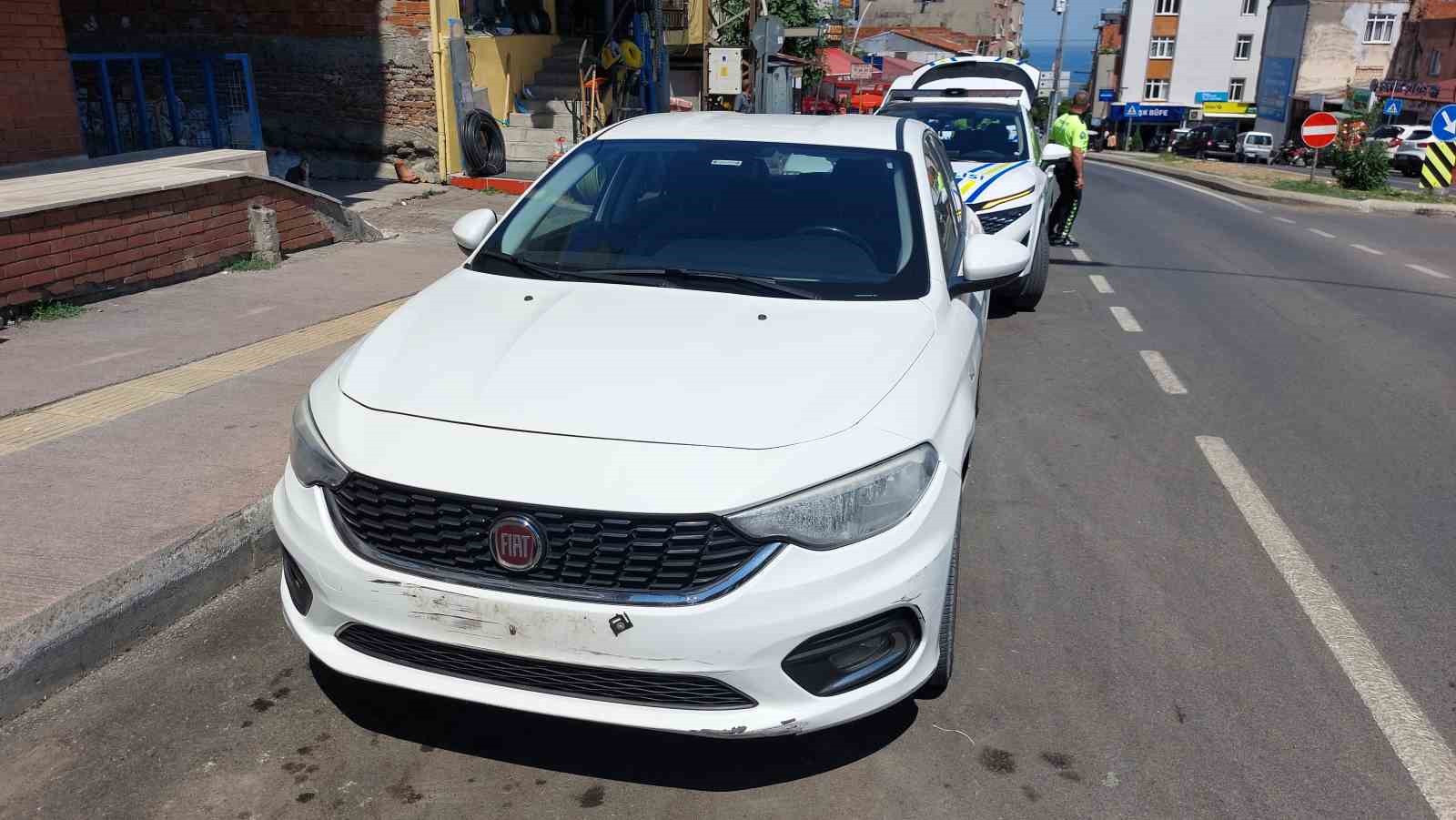 Otomobil ile motosiklet &ccedil;arpıştı: 2 yaralı
