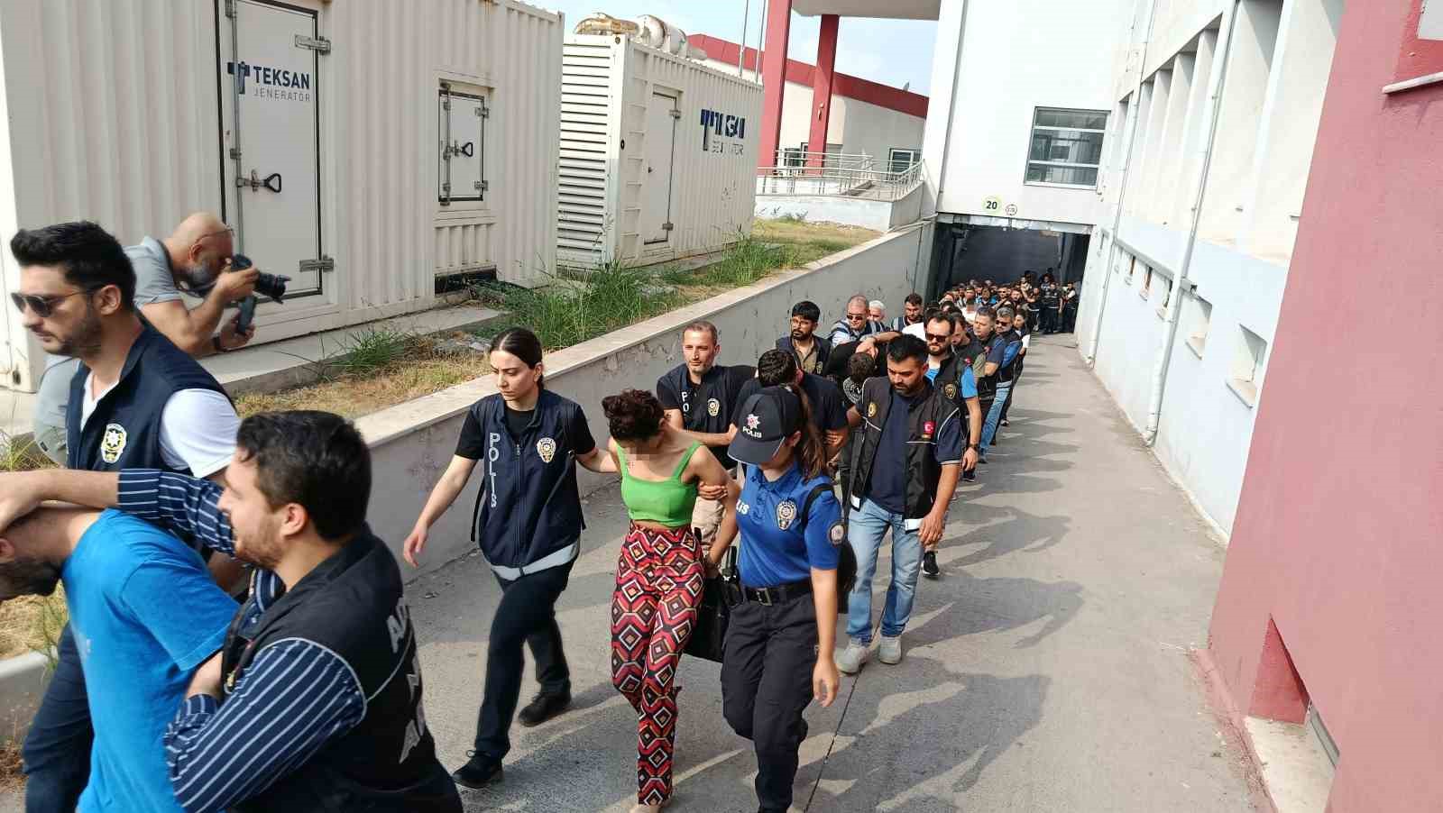 "Narkokapan-Adana 2" operasyonunda yakalanan 41 kii adliyeye sevk edildi
