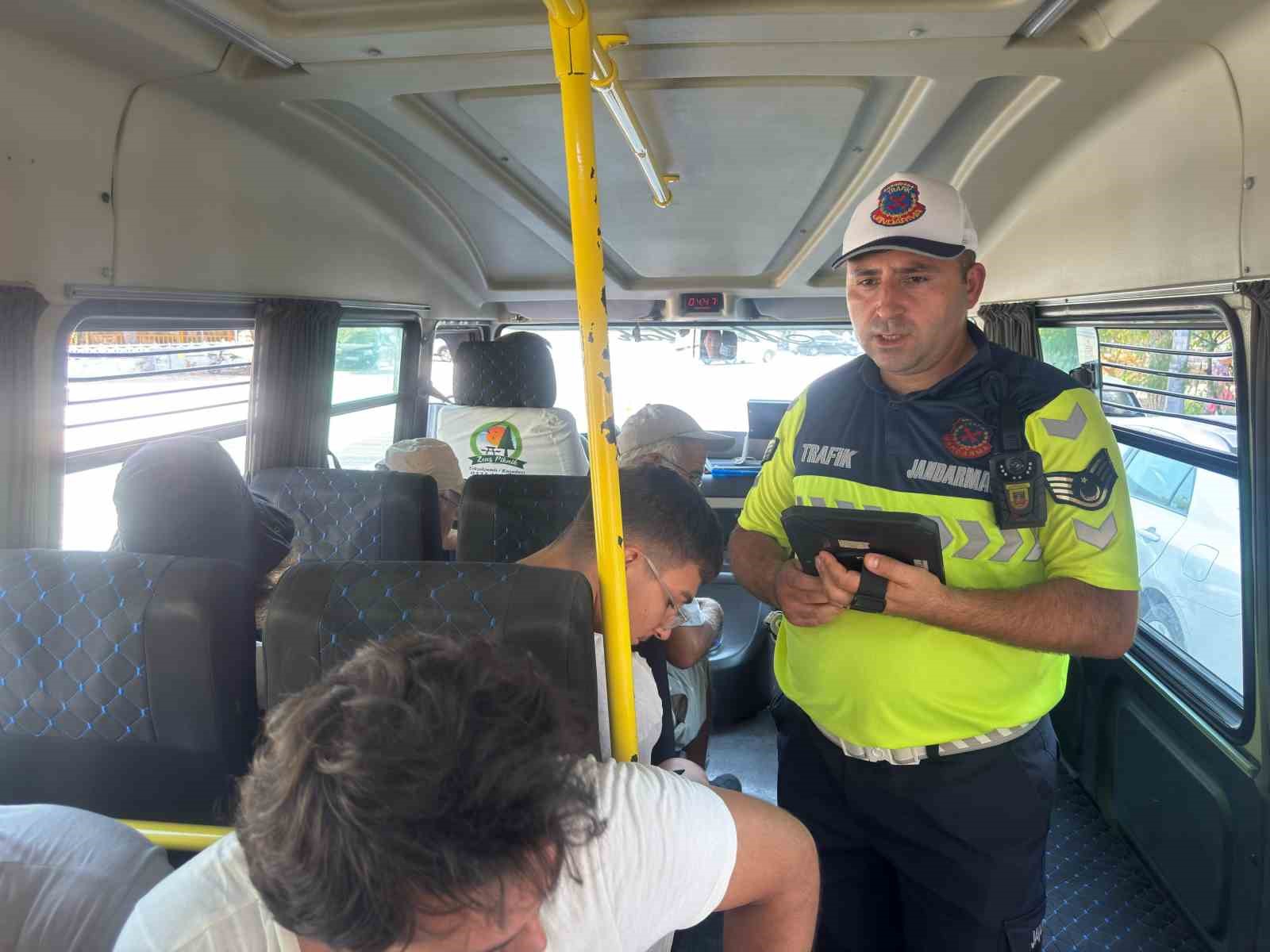 Jandarma sivil denetimlere devam ediyor