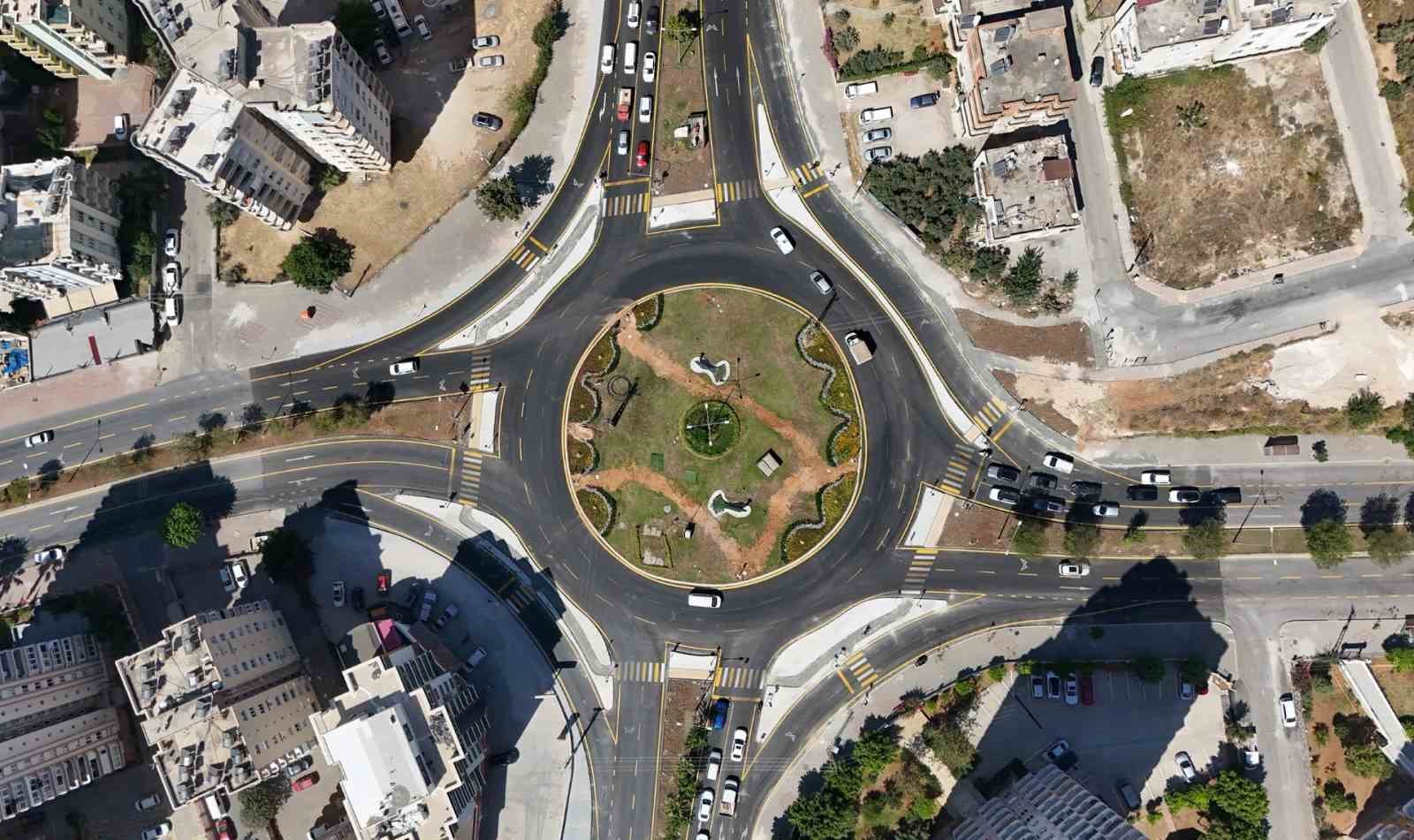 Mersin’de kavşak düzenlemesiyle trafik rahatlatılıyor