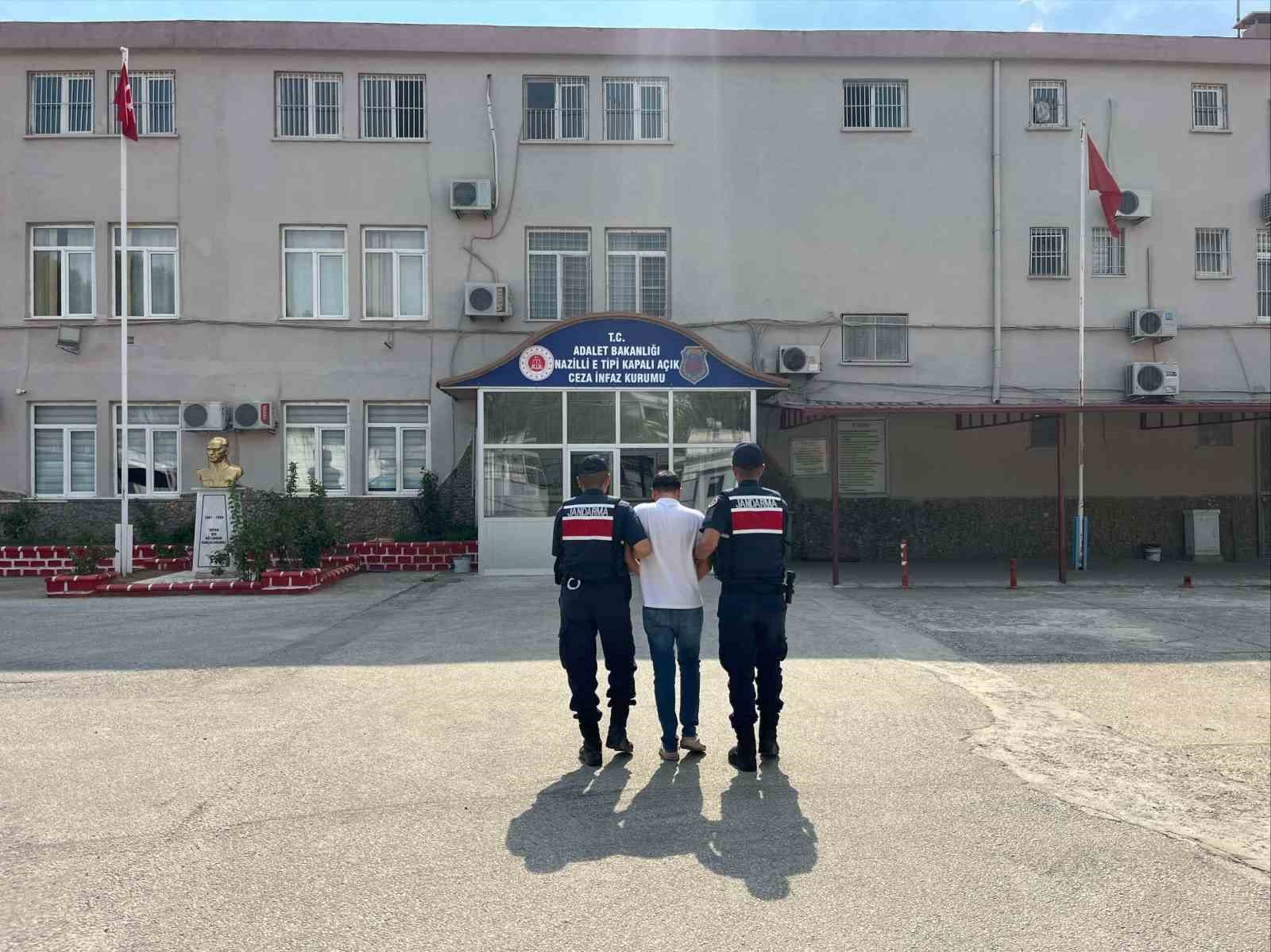 Uyuşturucudan 17 yıl 10 ay hapis cezası bulunan şahıs yakalandı