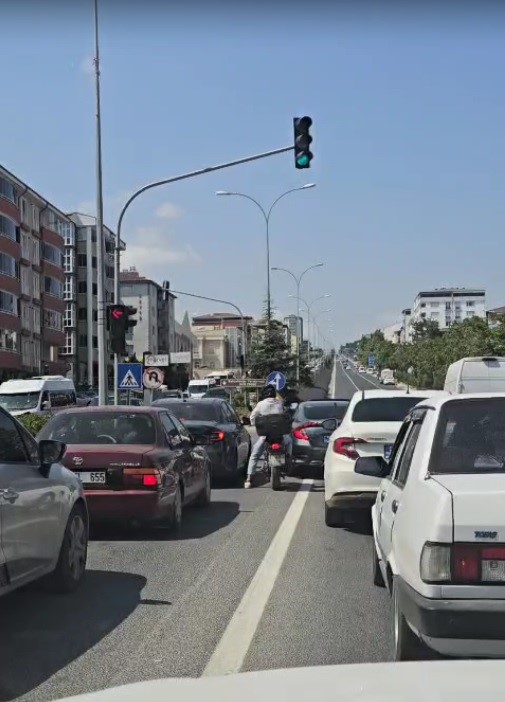 Kural tanımayan s&uuml;r&uuml;c&uuml;lere ceza yazıldı
