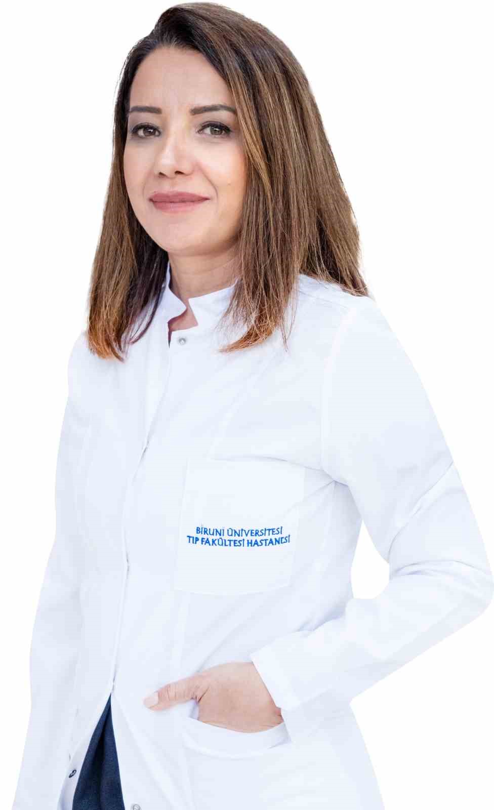 Denize dalarken dikkat: Boyun travması ve felç riski uyarısı