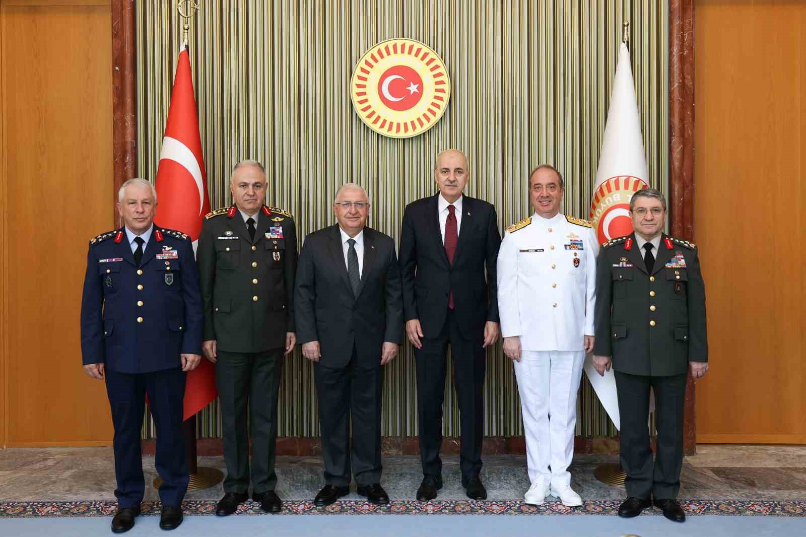 Meclis Başkanı Kurtulmuş, Bakan Güler ve TSK komuta akademisi ile görüştü