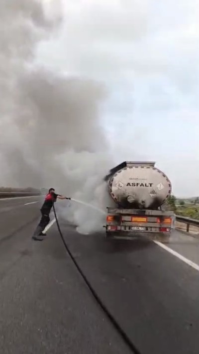 Osmaniye’de asfalt yüklü tankerde çıkan yangın söndürüldü
