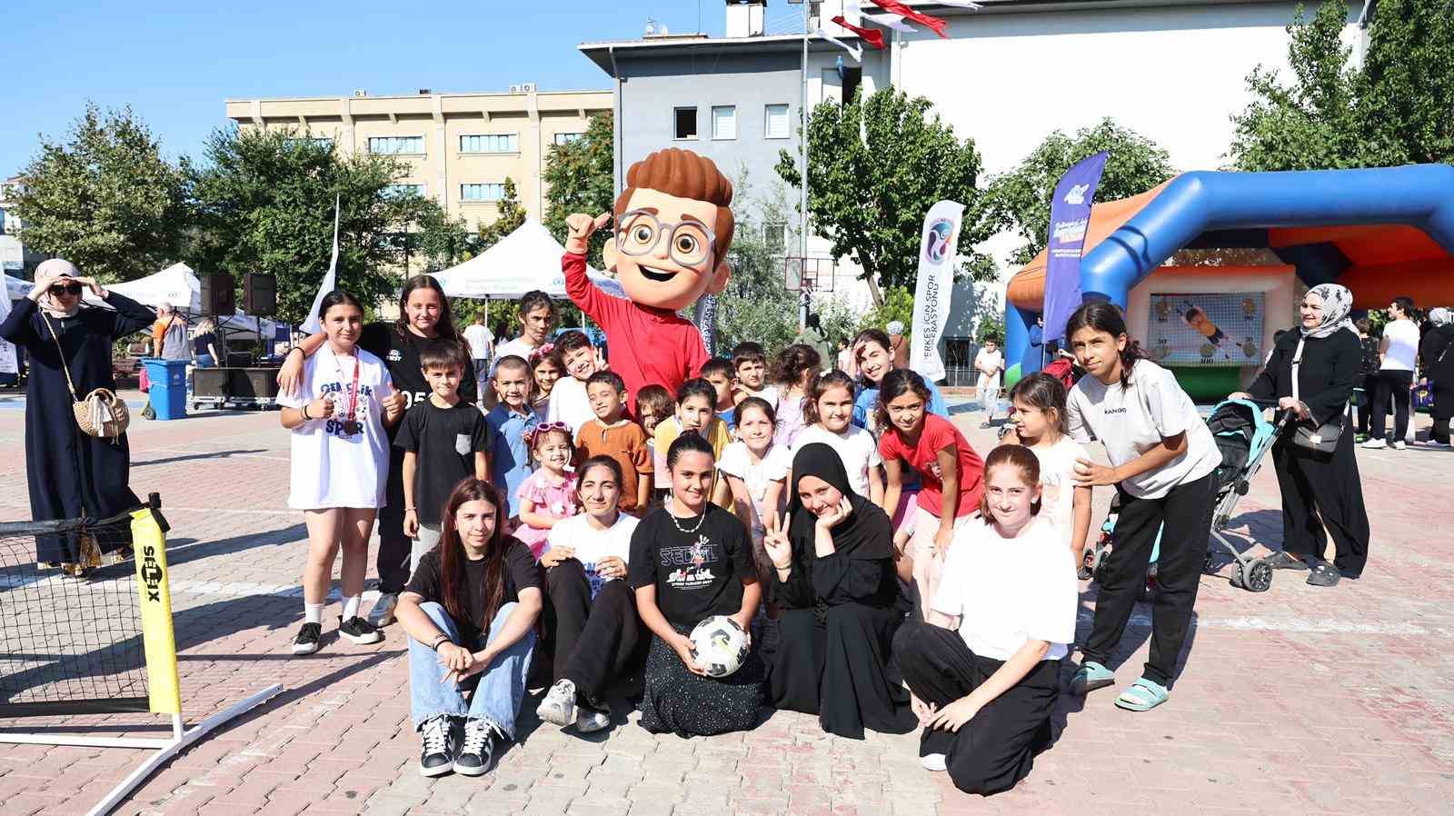 Sultangazi’de "Herkes İçin Spor Şenliği"