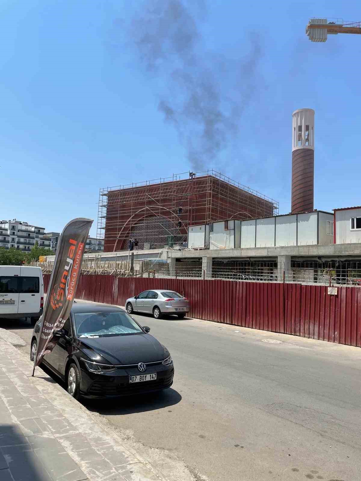 Batman’da cami inşaatında yangın
