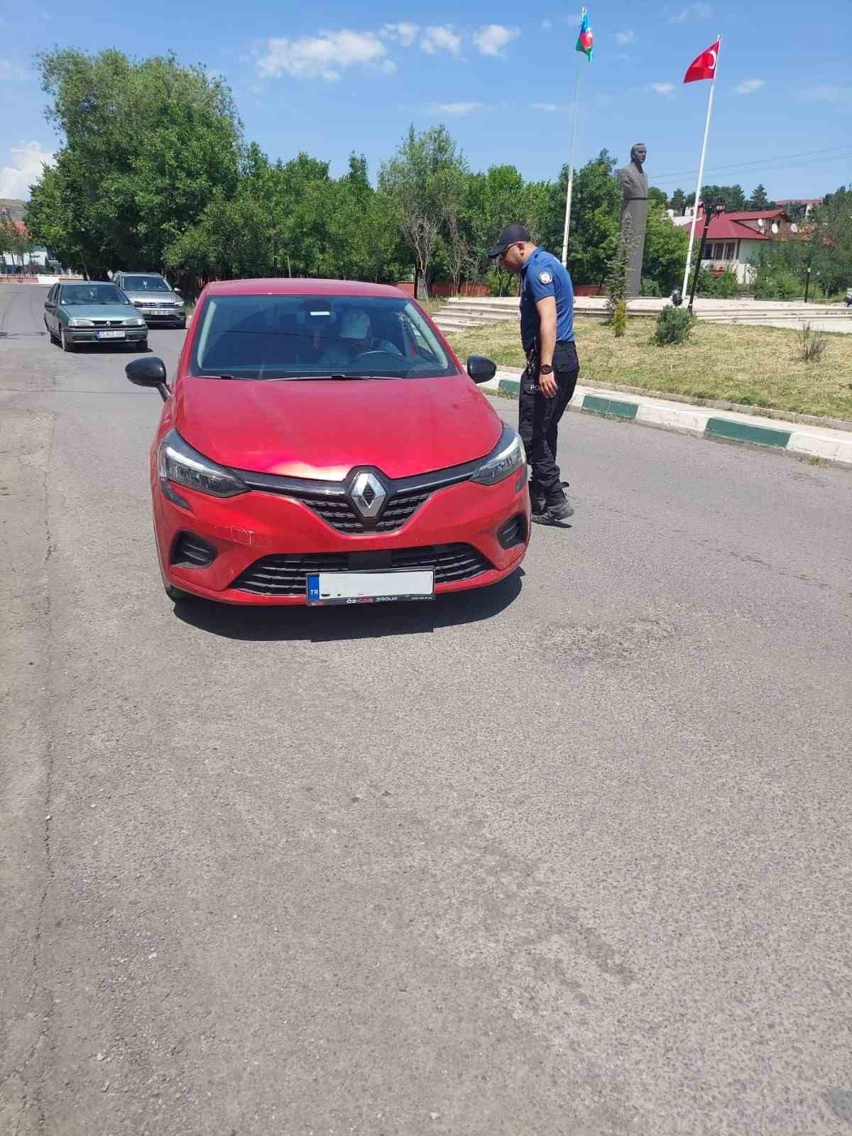 Kars&rsquo;ta polisten &lsquo;şok&rsquo; uygulamalar
