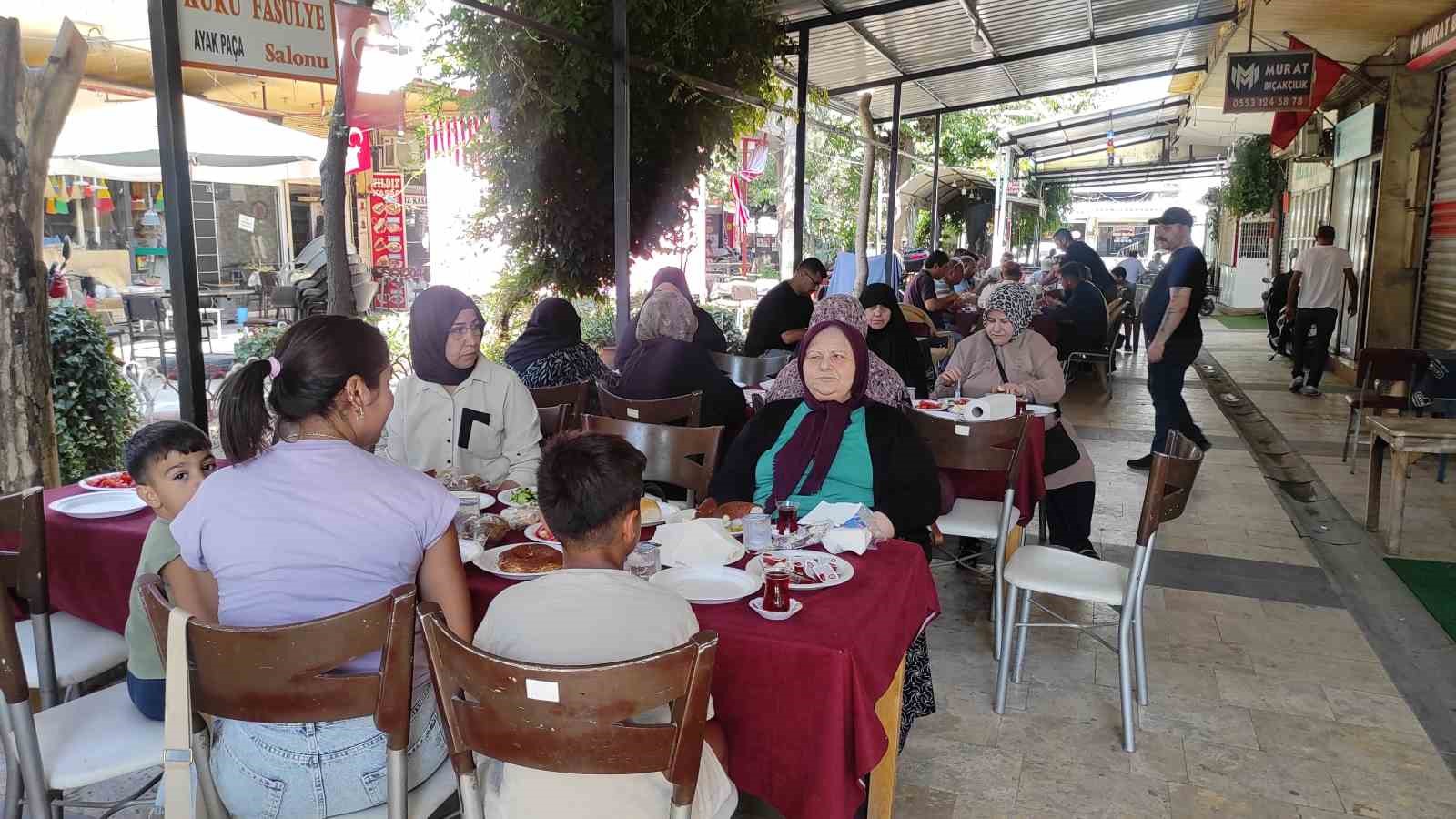 Turgutlu’da şehit aileleri ve gaziler kahvaltı programında buluştu