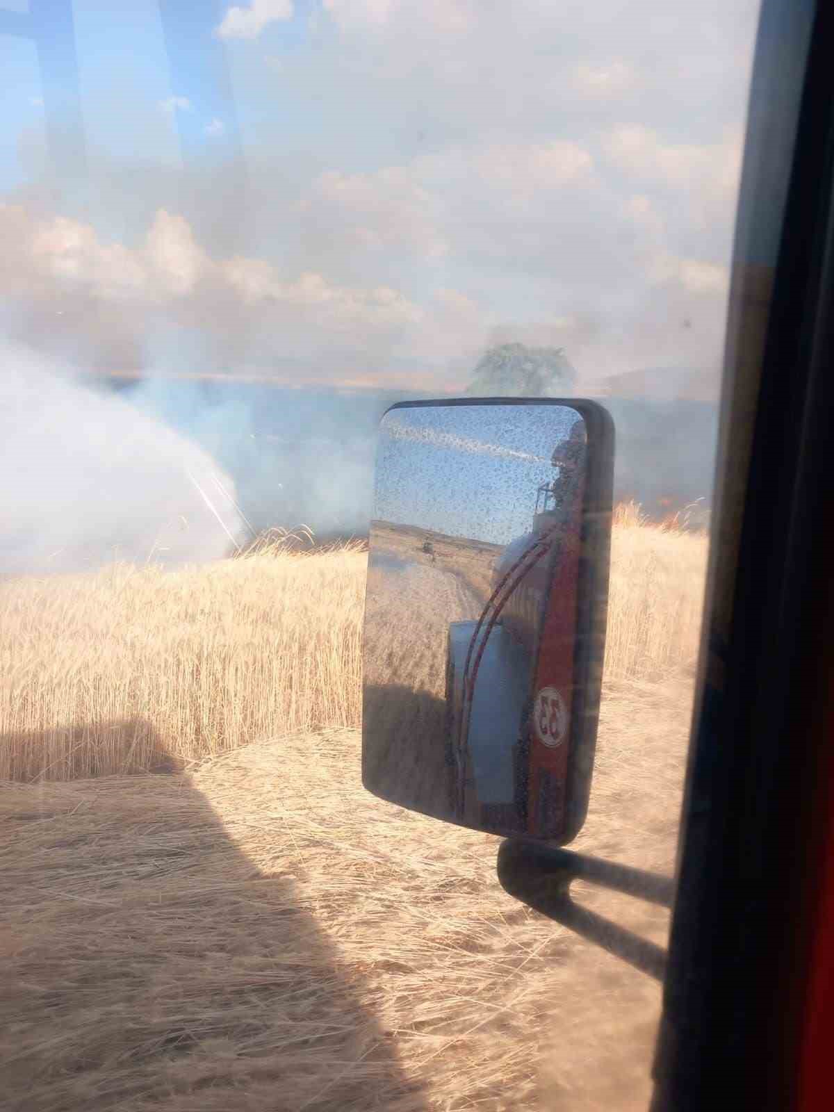 Kayseri Tomarza&rsquo;da 2 g&uuml;nde 4 ekili arazide yangın &ccedil;ıktı

