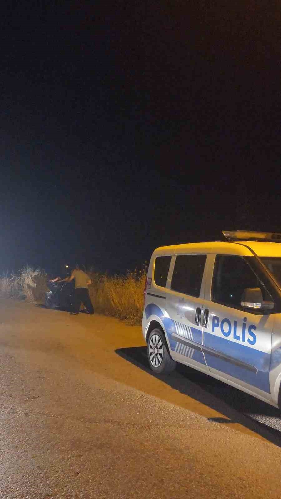 &Ccedil;aldıkları motosikleti boş araziye atıp ka&ccedil;tılar
