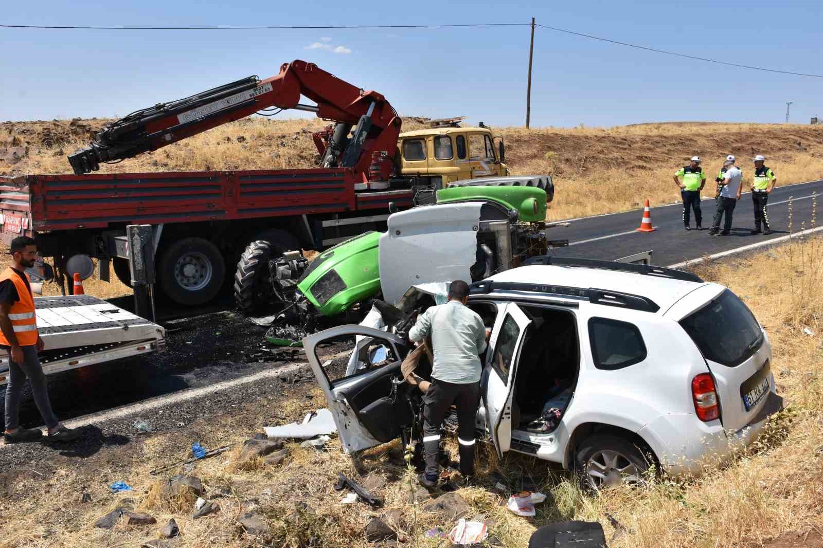 Siverek-Çermik karayolunda feci kaza: 1 ölü, 2 yaralı