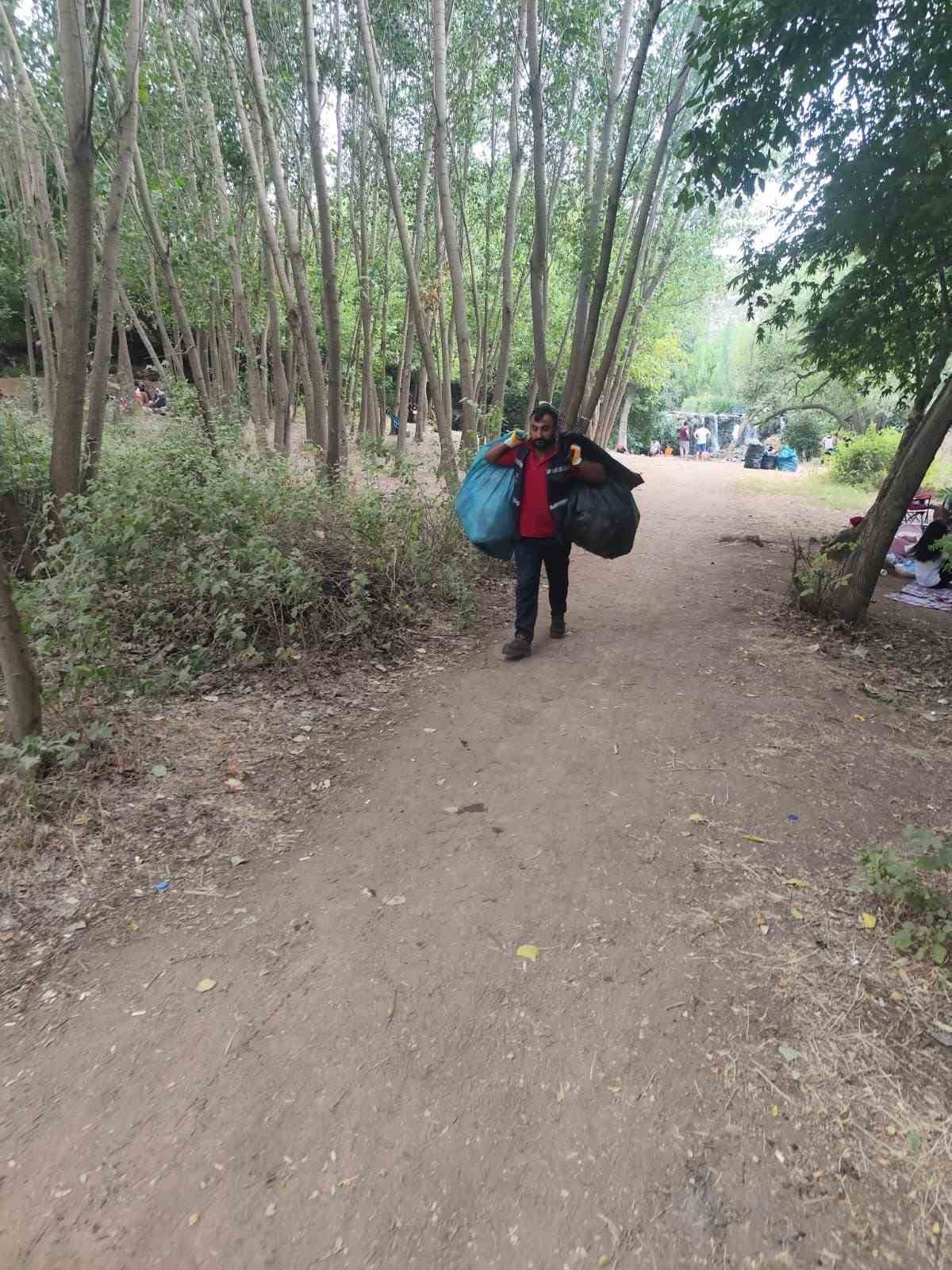 İHA’nın haberi ses getirdi, Karasu Çayı temizlendi