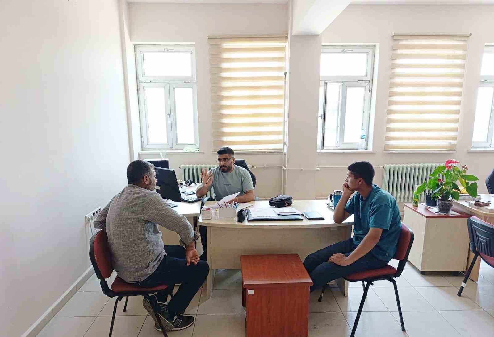 Ağrı’da lise tercihleri için öğrencilere 266 noktada rehberlik hizmeti sunuluyor