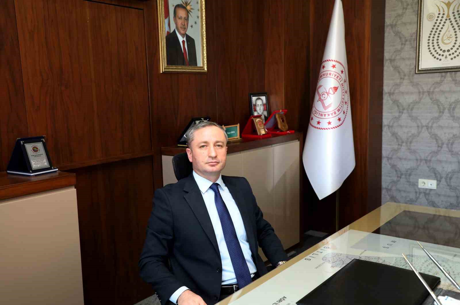 Ağrı&rsquo;da lise tercihleri i&ccedil;in &ouml;ğrencilere 266 noktada rehberlik hizmeti sunuluyor
