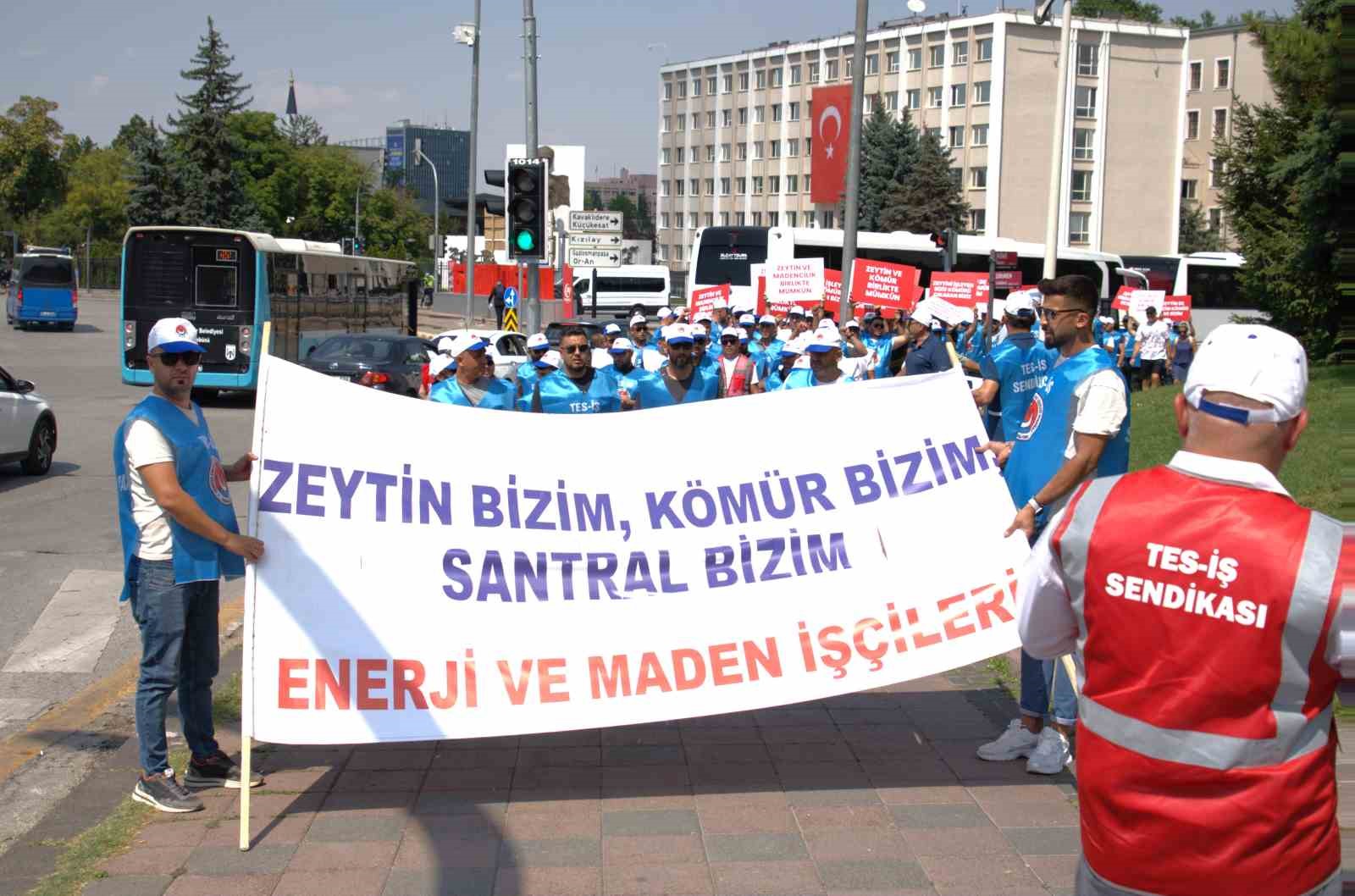 TES-İŞ ve Milaslı muhtarlardan Maden Yasası&rsquo;na destek
