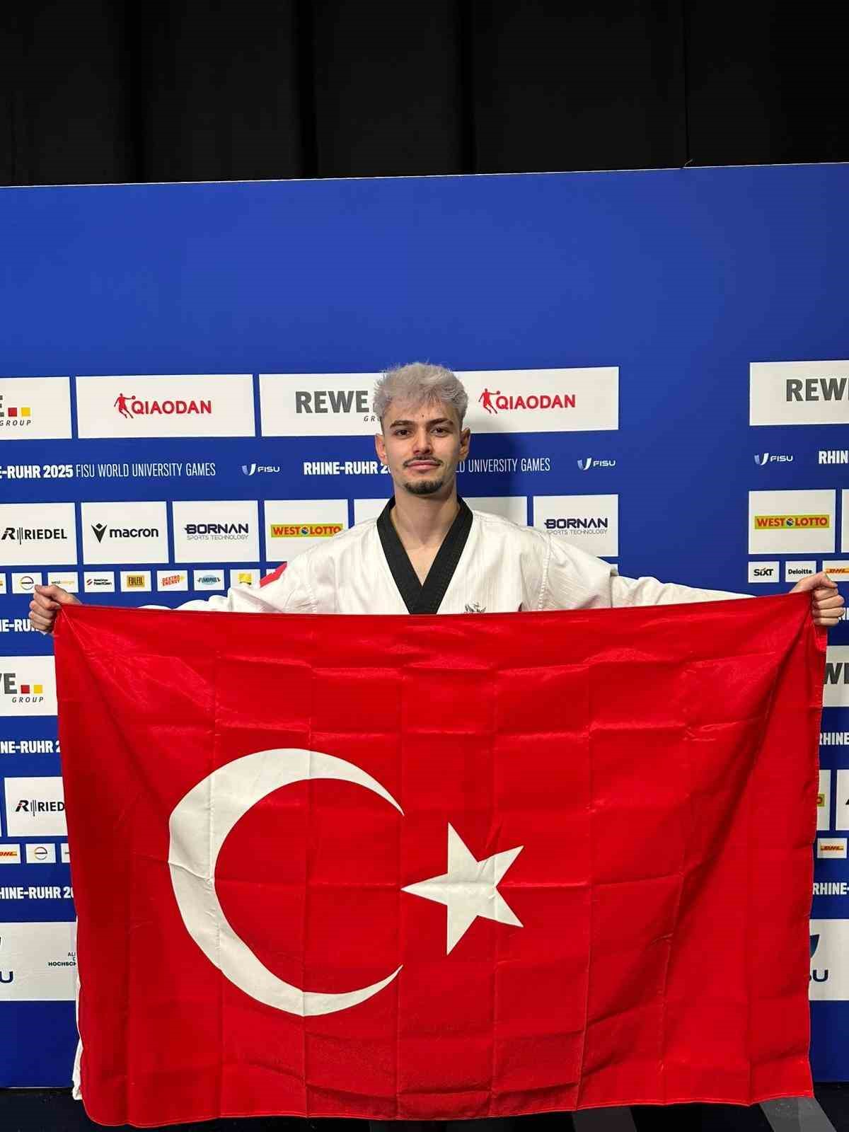 Muhammed Emir Yılmaz’dan gümüş madalya