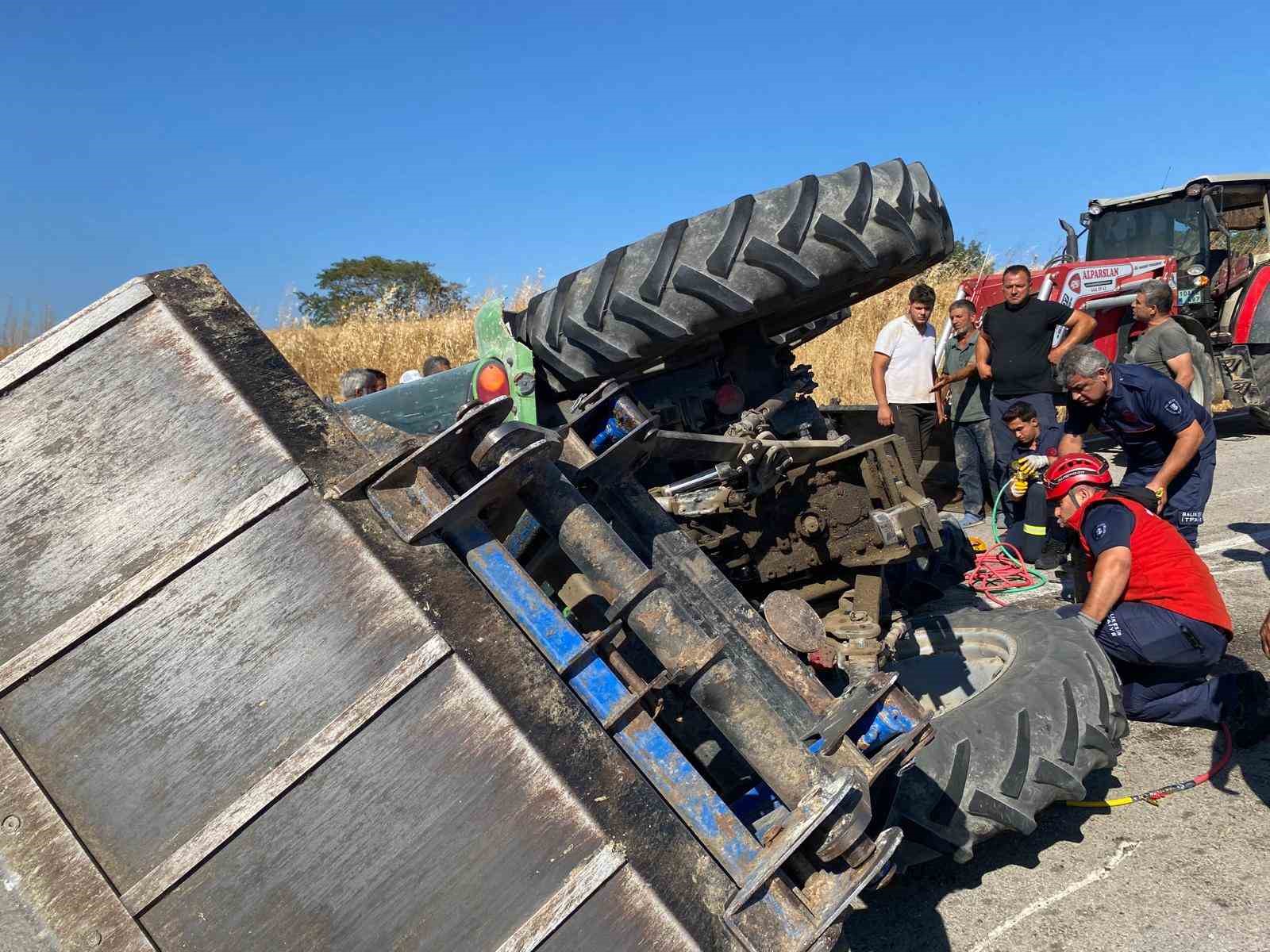 Susurluk’ta traktör kazası: 2 kişi ağır yaralandı