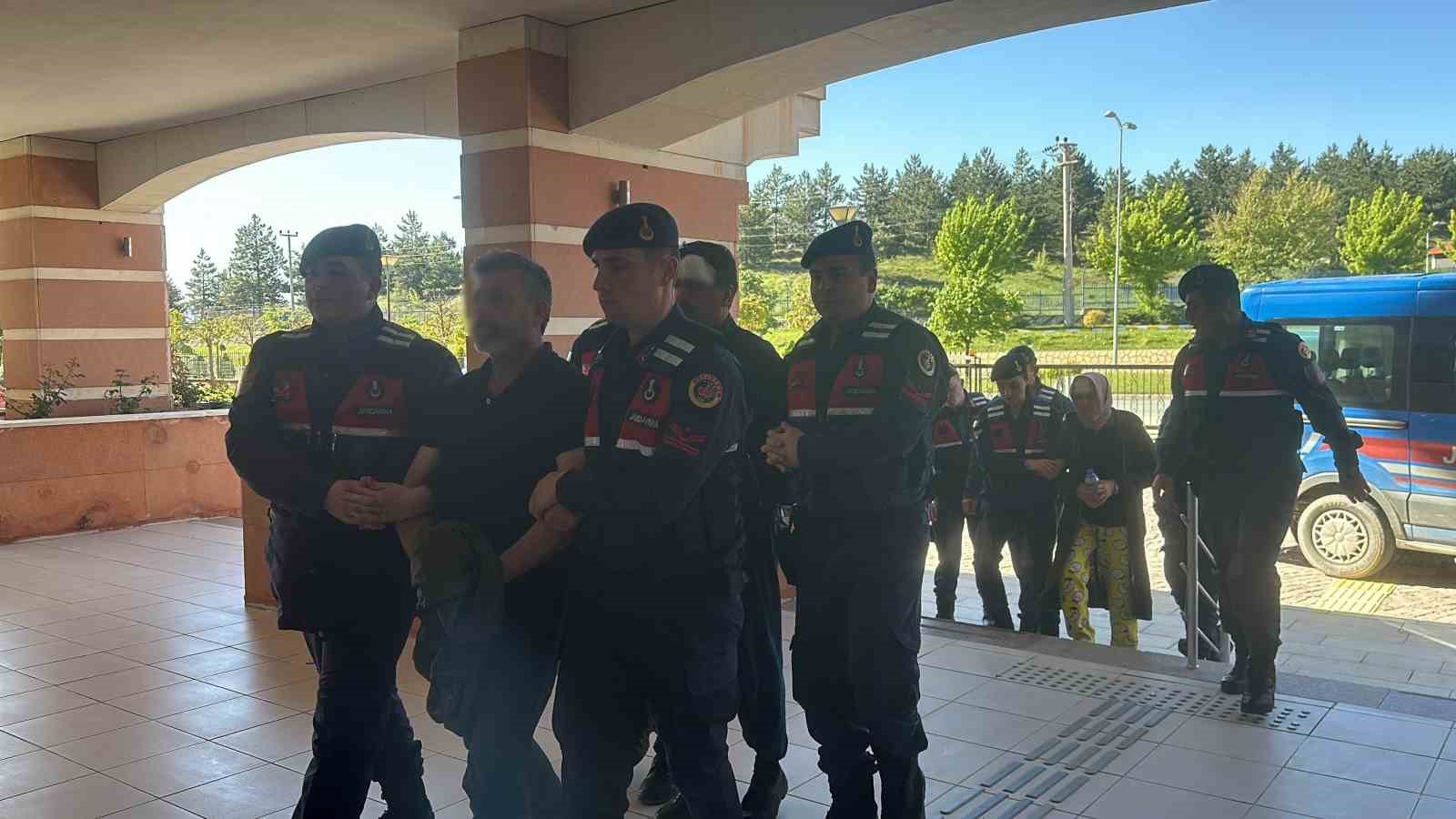 Kan donduran cinayetin iki sanığı ağırlaştırılmış müebbet hapis cezasına çarptırıldı