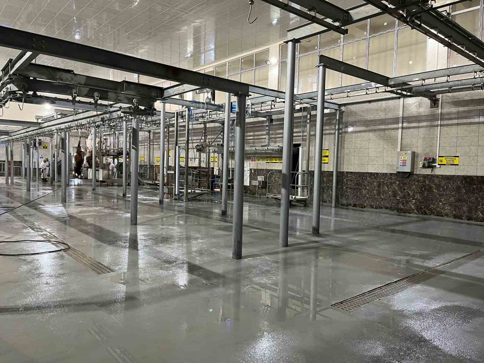 Bayburt’ta belediyeye ait mezbaha denetlendi