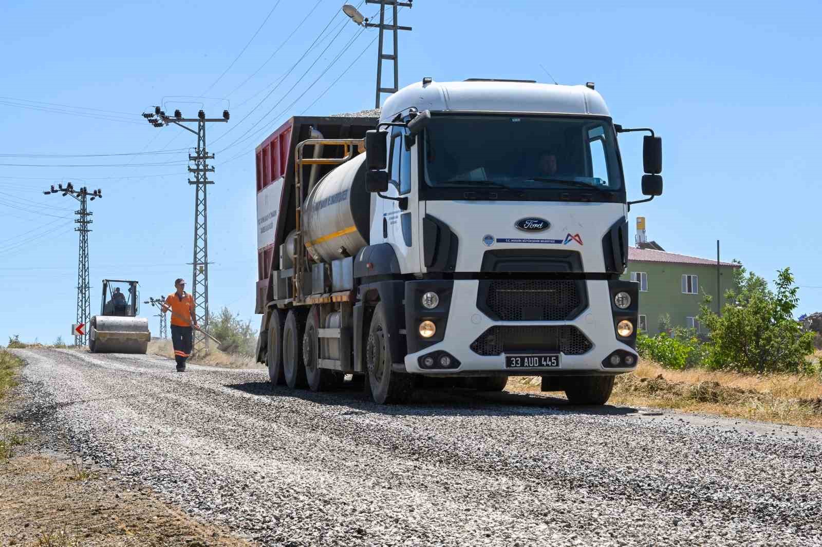 Gülnar kırsalında ulaşımın kalitesi arttırıldı