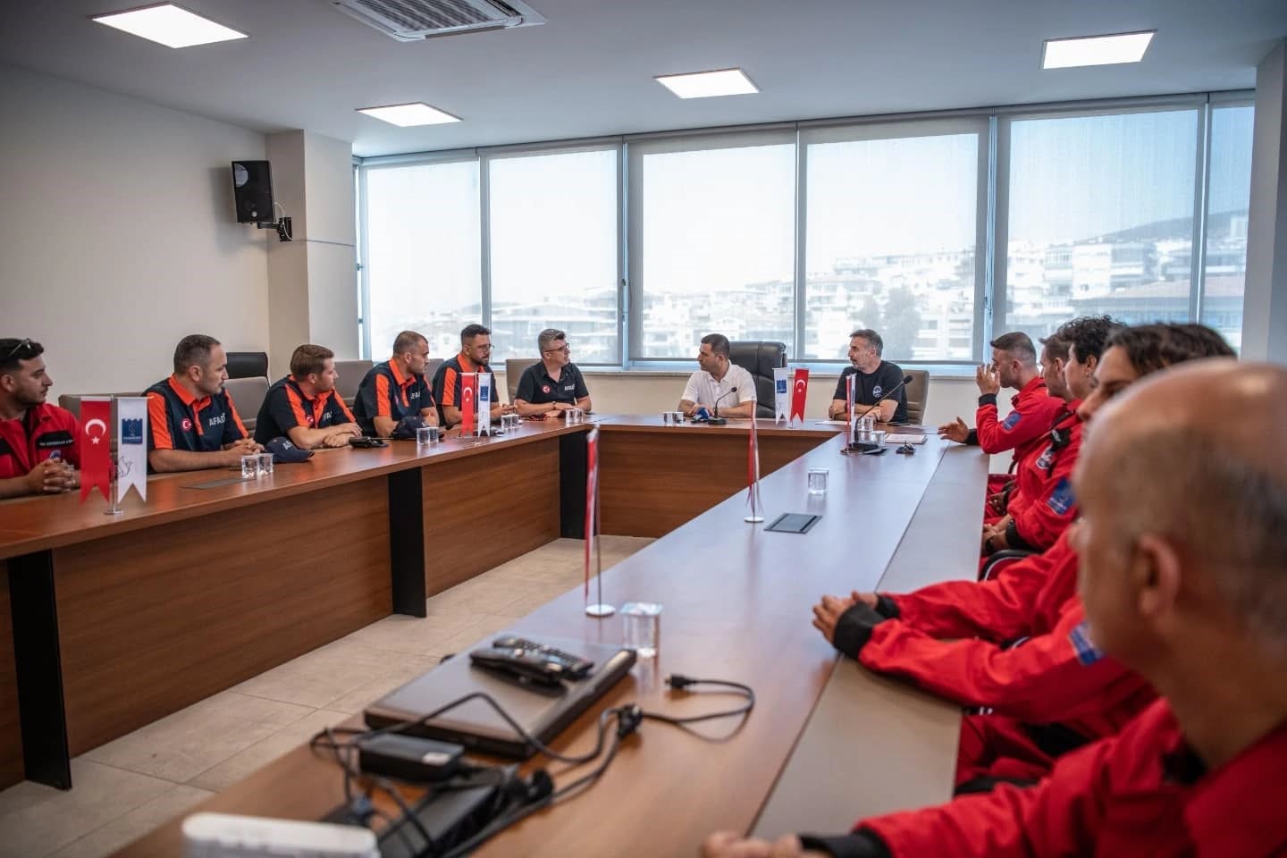 Kuşadası arama kurtarma ekibi eğitimlerini tamamladı