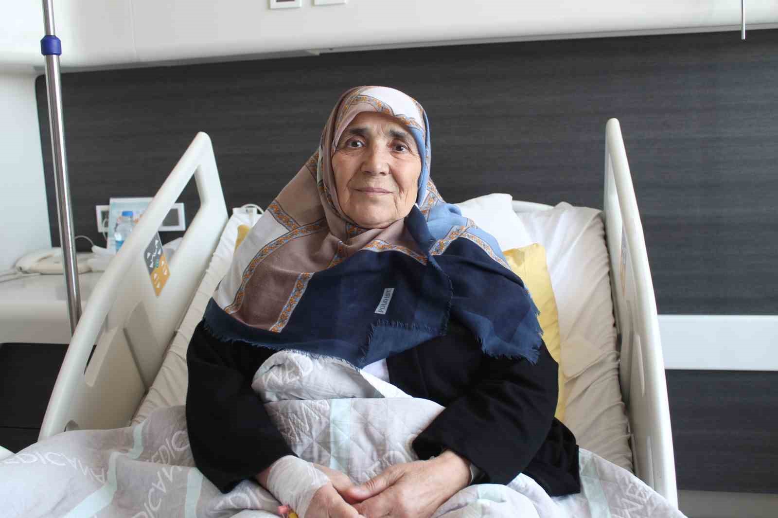 Tek bir sözle hayata yeniden tutundu
