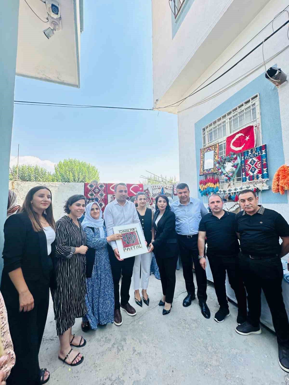 Silopi ADEM1’de yılsonu sergisi açıldı