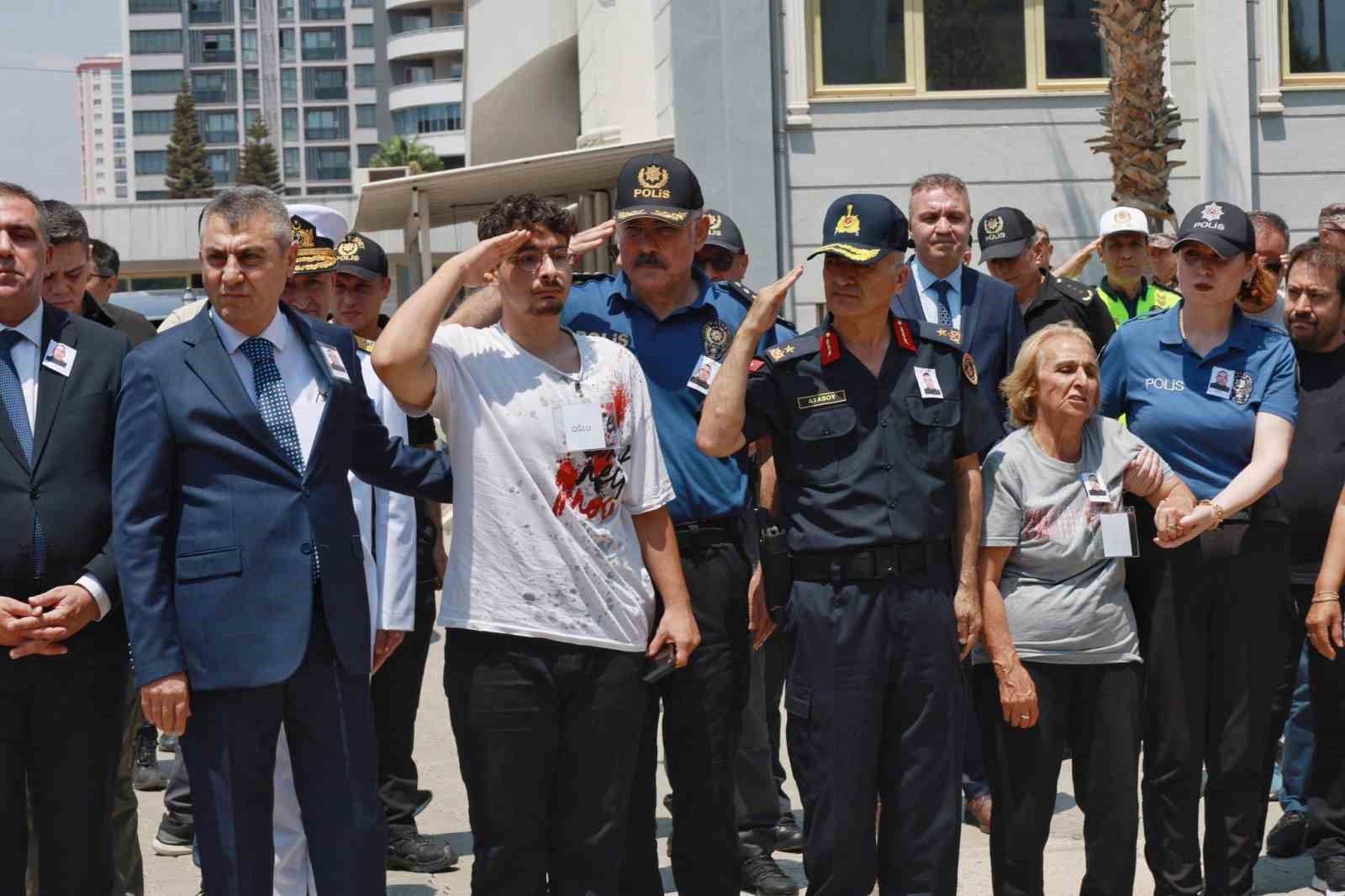 Grevi banda kalp krizi geiren polis memuru ehit oldu
