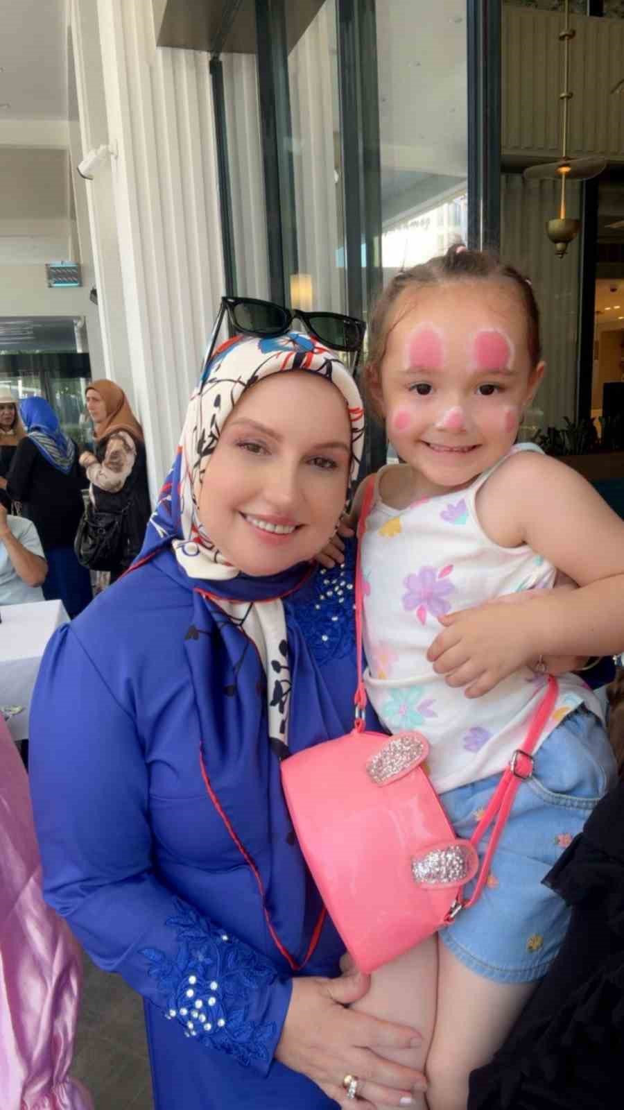 Kanser tedavisini başarıyla tamamlayan çocuklara moral yemeği