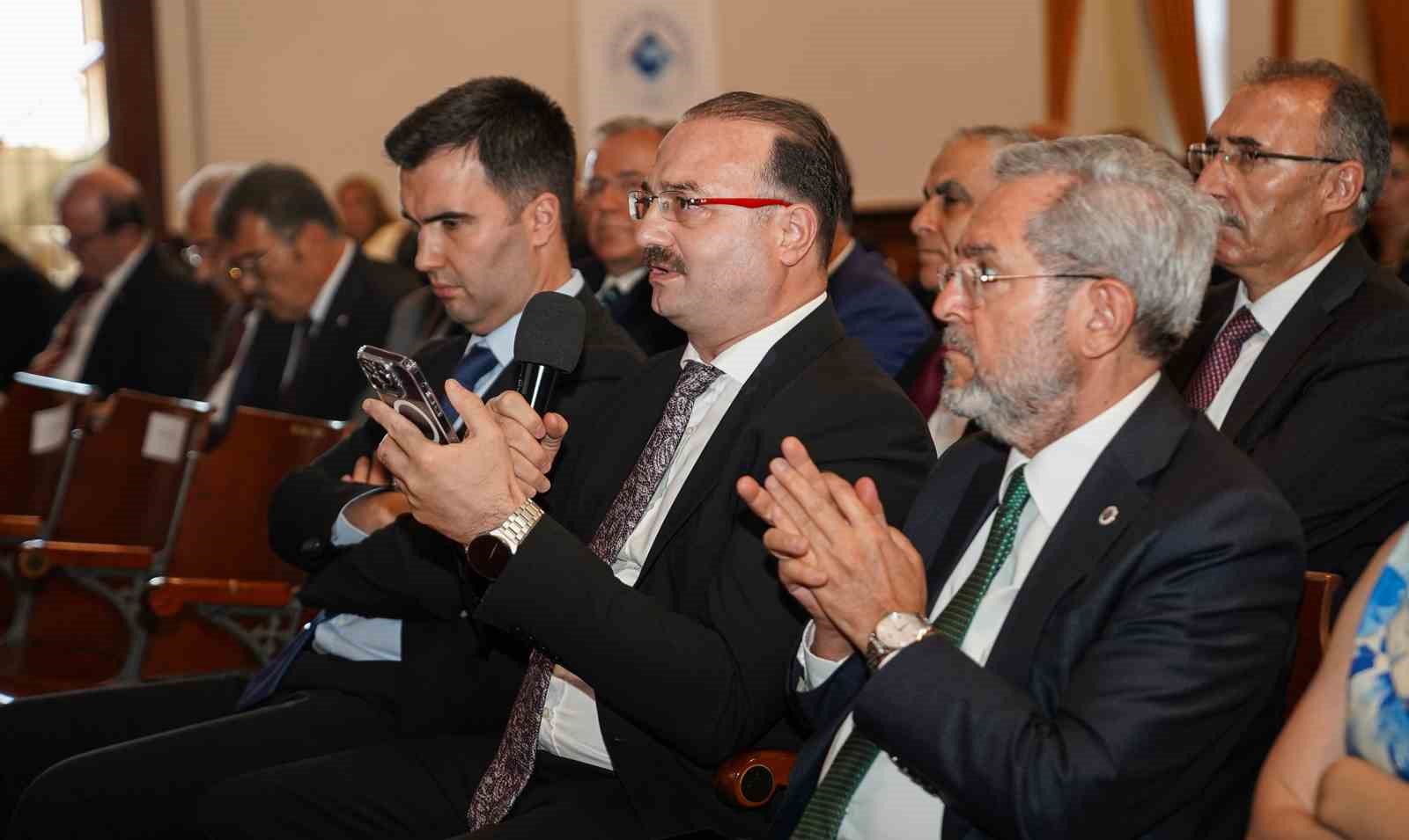 Rektör Hacımüftüoğlu: "Üniversitelerimiz, YÖK Liderliğinde Stratejik Adımlar Atıyor"